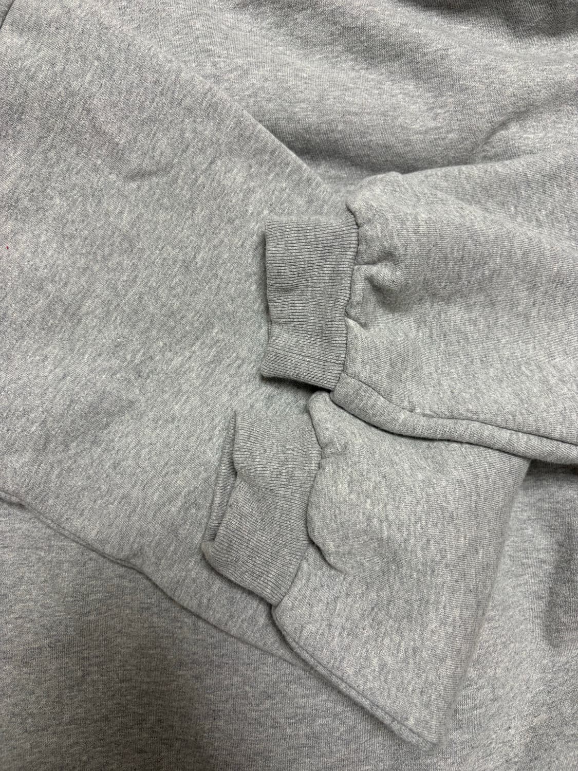 발렌시아가 웨이브 로고 후드티 그레이 상품이미지9