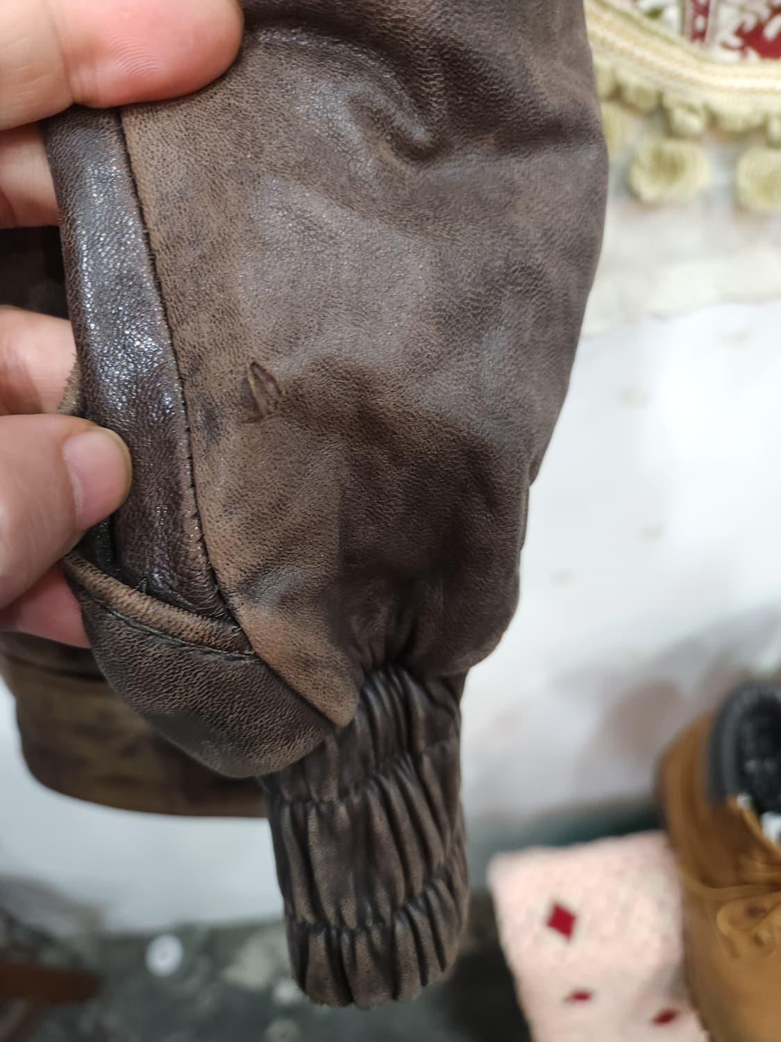 olip 양가죽 항공 봄버 자켓
 상품이미지6