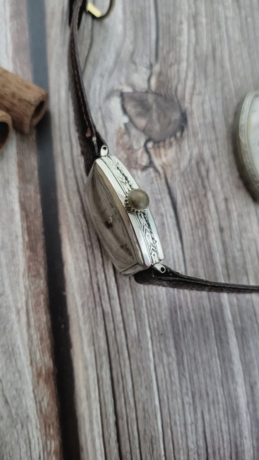 정품 월삼 엔틱 1926년식 토노형 수동시계(블랙 스트랩 추가구성 ) 상품이미지7