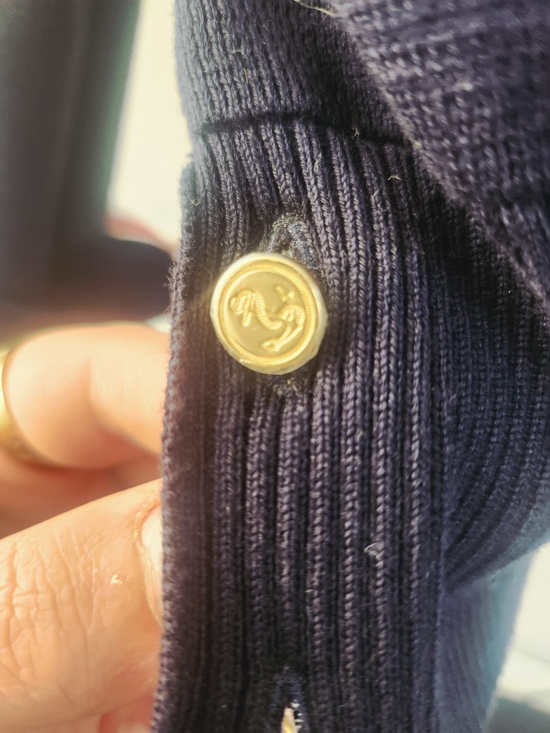 톰브라운 금장 밀라노 스티치 가디건4사이즈 상품이미지3