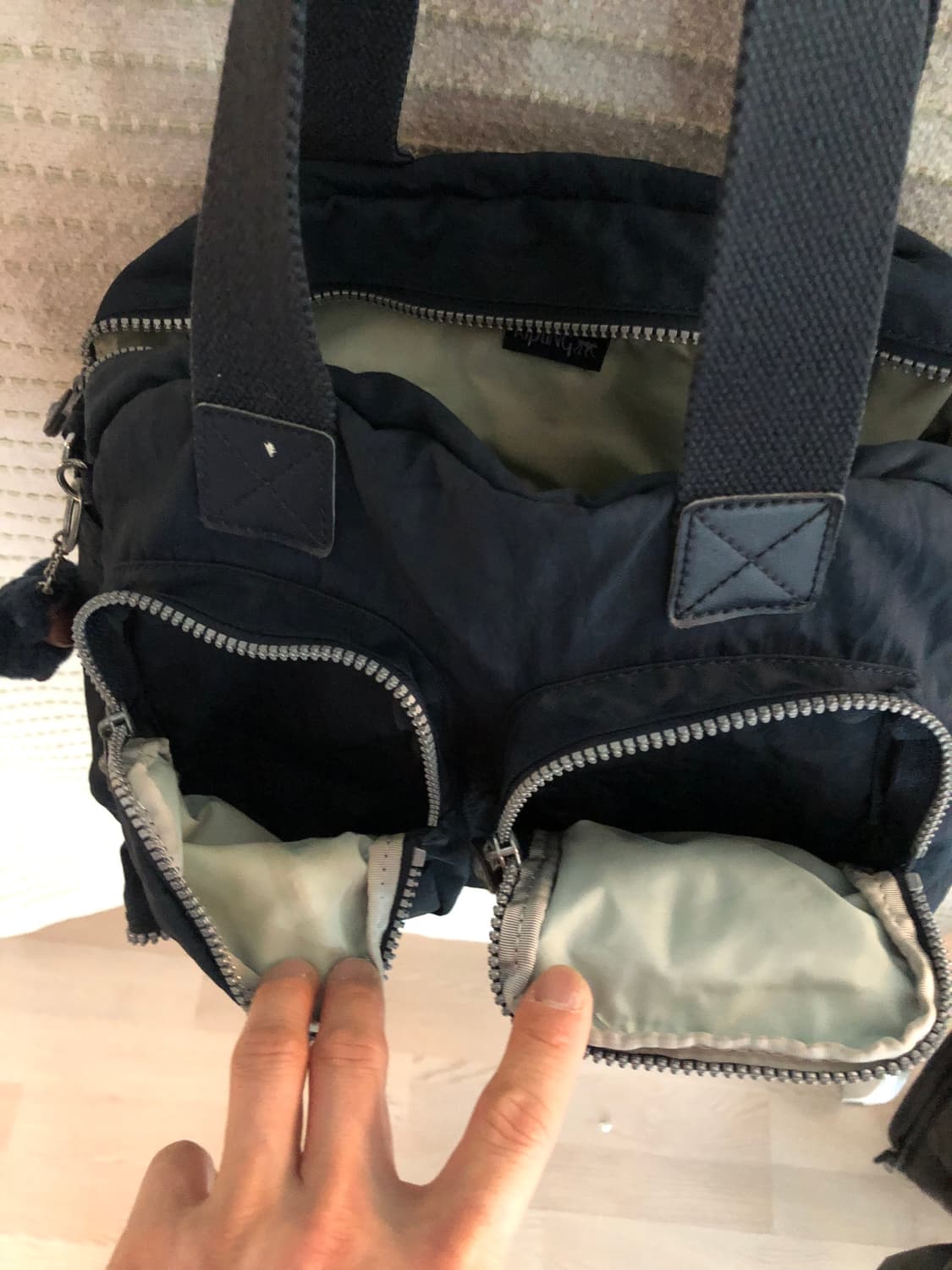 빈티지 키플링 Y2K 네이비 나일론 숄더백 토트백 상품이미지4