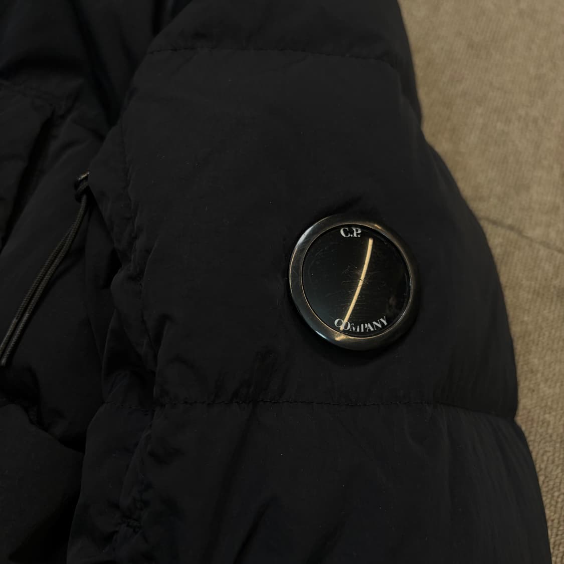 c.p. company cp컴퍼니 덕다운 고글렌즈 패딩 상품이미지2