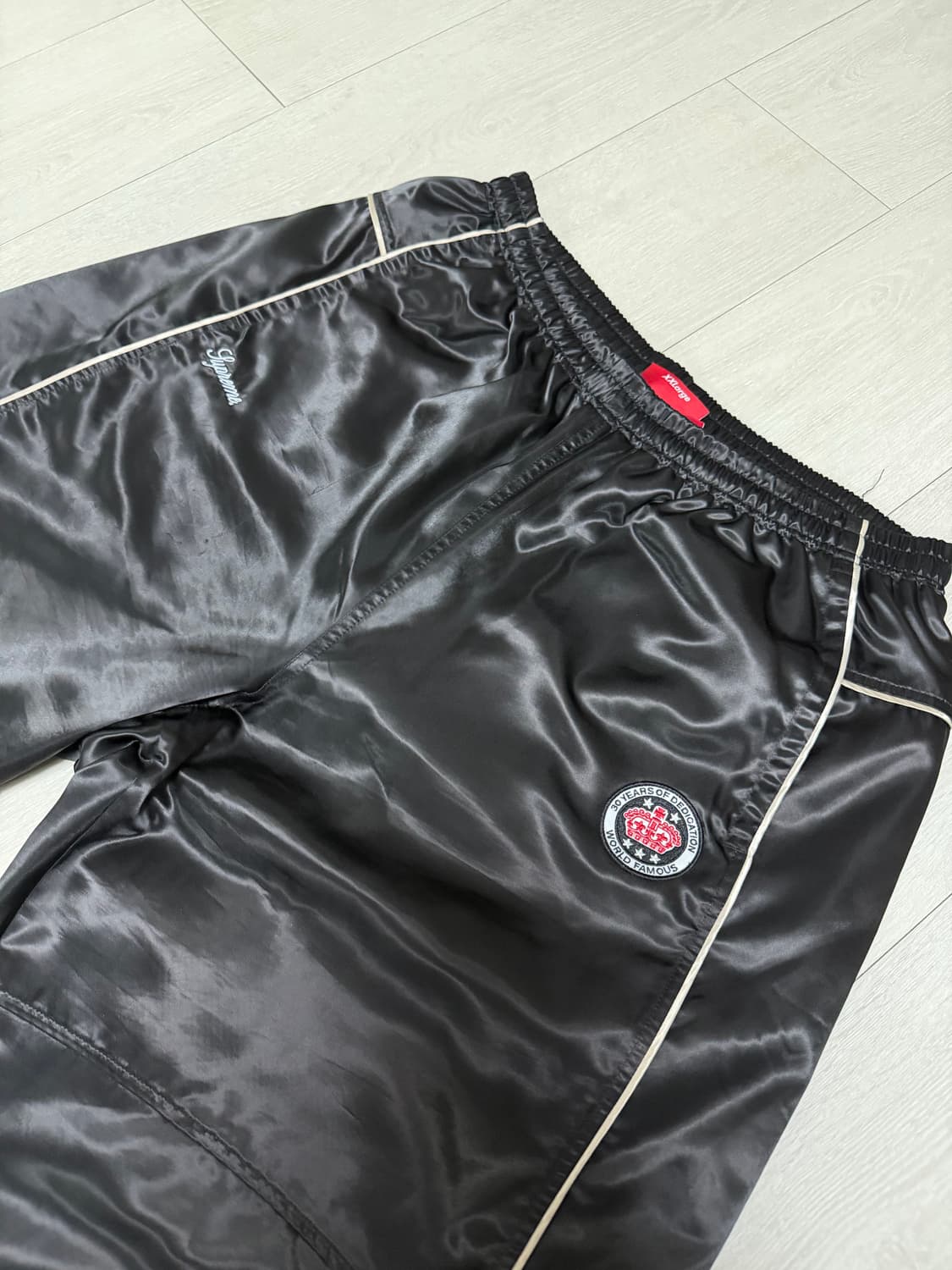 [XXL]슈프림 사틴 트랙 팬츠 24SS 상품이미지2