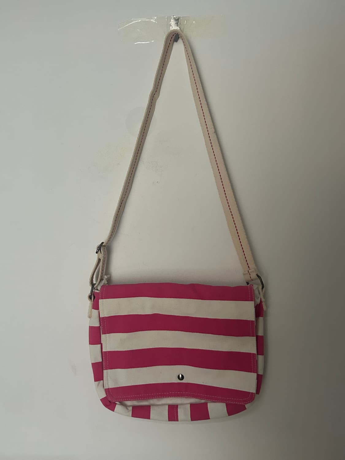 핑크 스트라이프 크로스백  상품이미지1