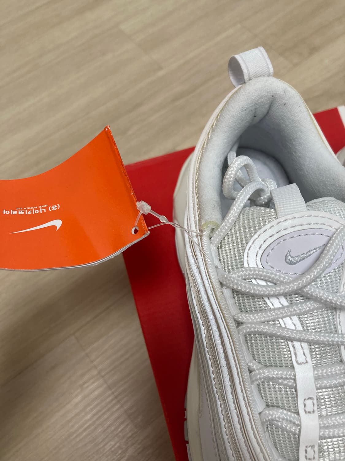 새상품 나이키 에어맥스 97 퓨어플레티넘 230 상품이미지5