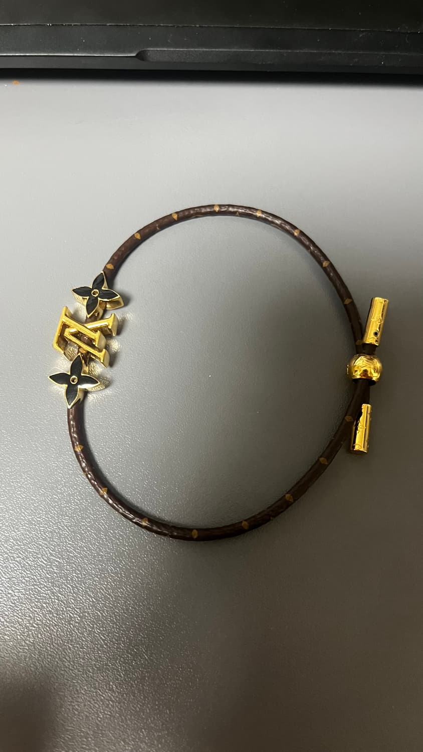 루이비통 LV 아이코닉 브레이슬릿 상품이미지2