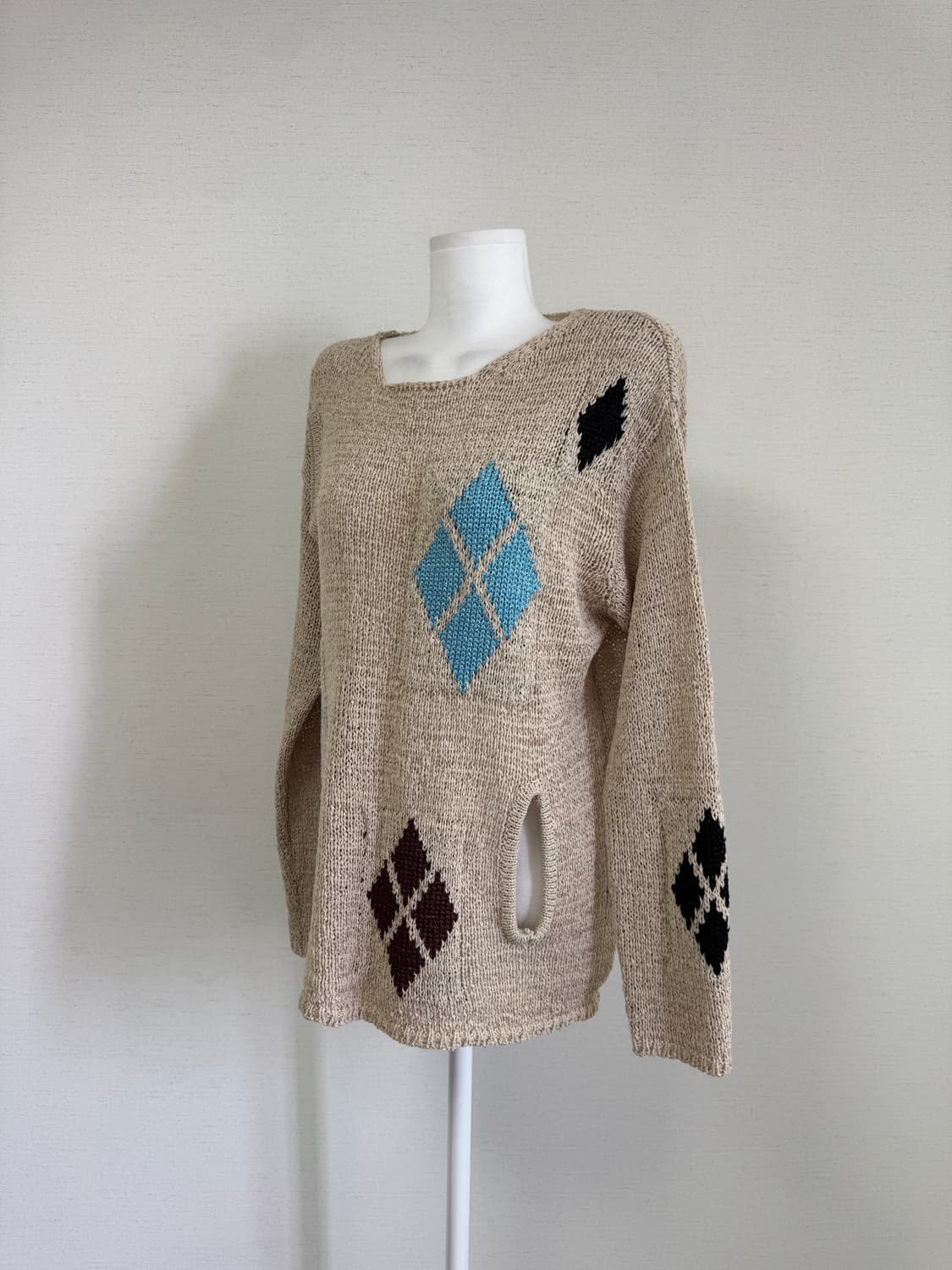 더오픈프로덕트) 아가일 컷아웃 니트 상품이미지2