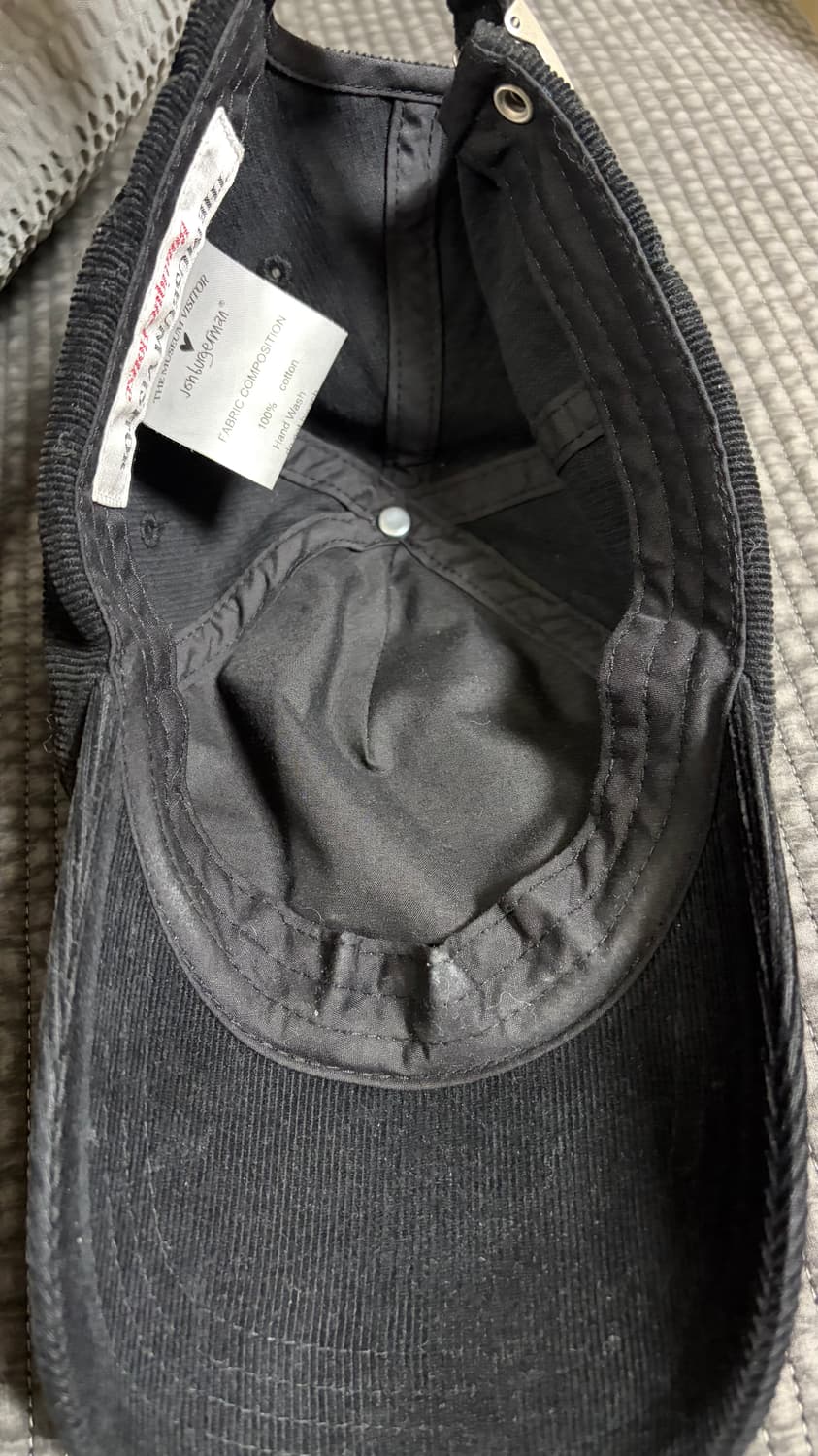 더뮤지엄비지터 존버거맨 블랙 코듀로이 볼캡 상품이미지3