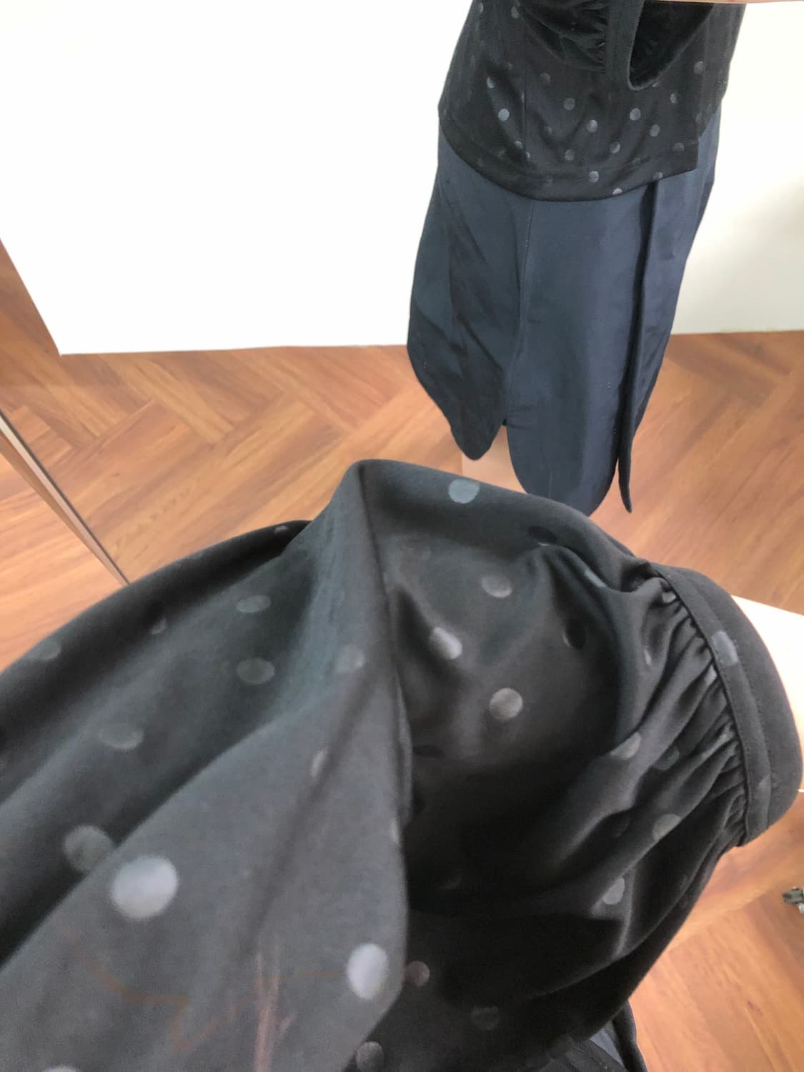 꼼데 가르송 퍼프슬리브 도트 탑 상품이미지4
