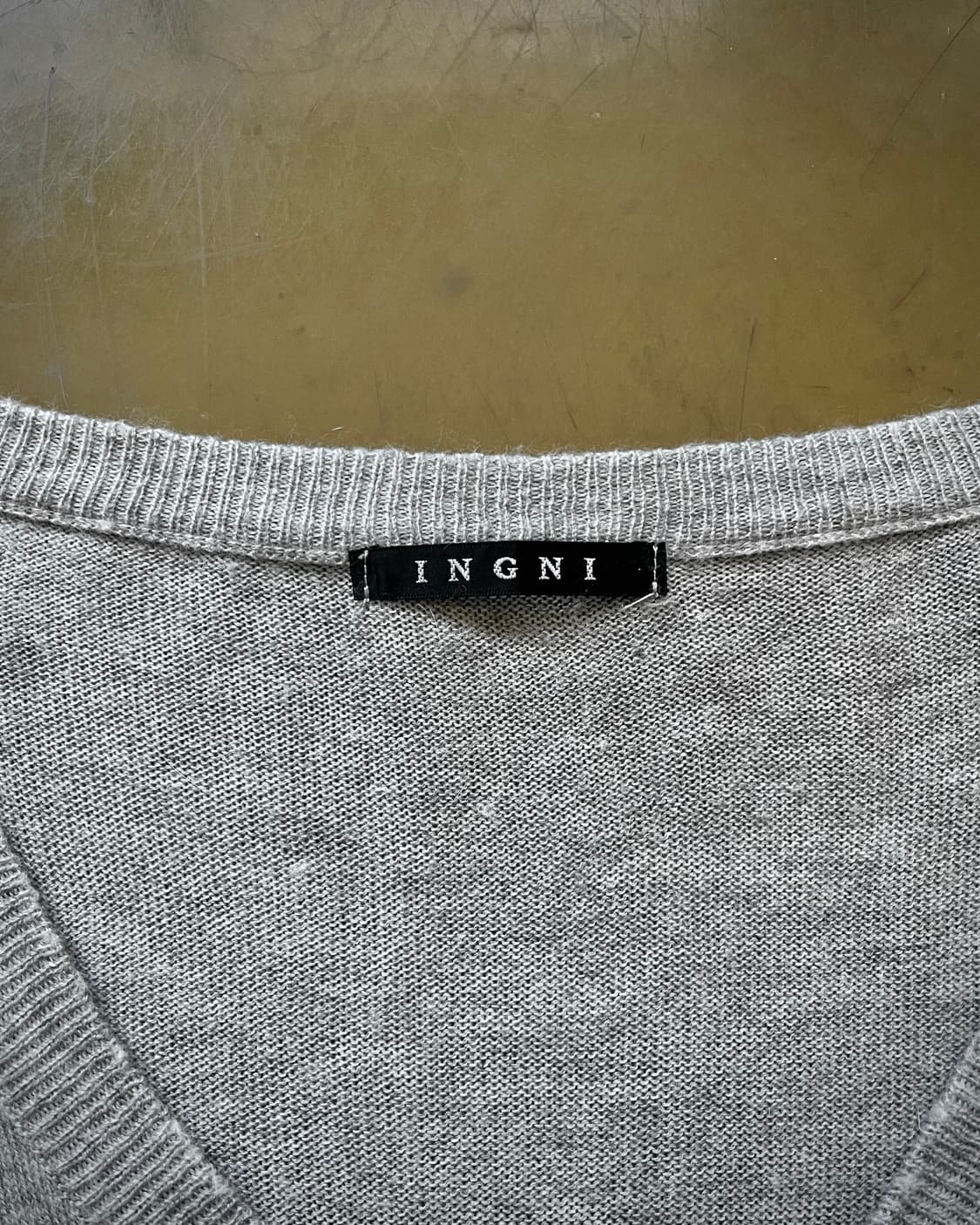 INGNI Japan Rock Printed V-Neck Knit 상품이미지4