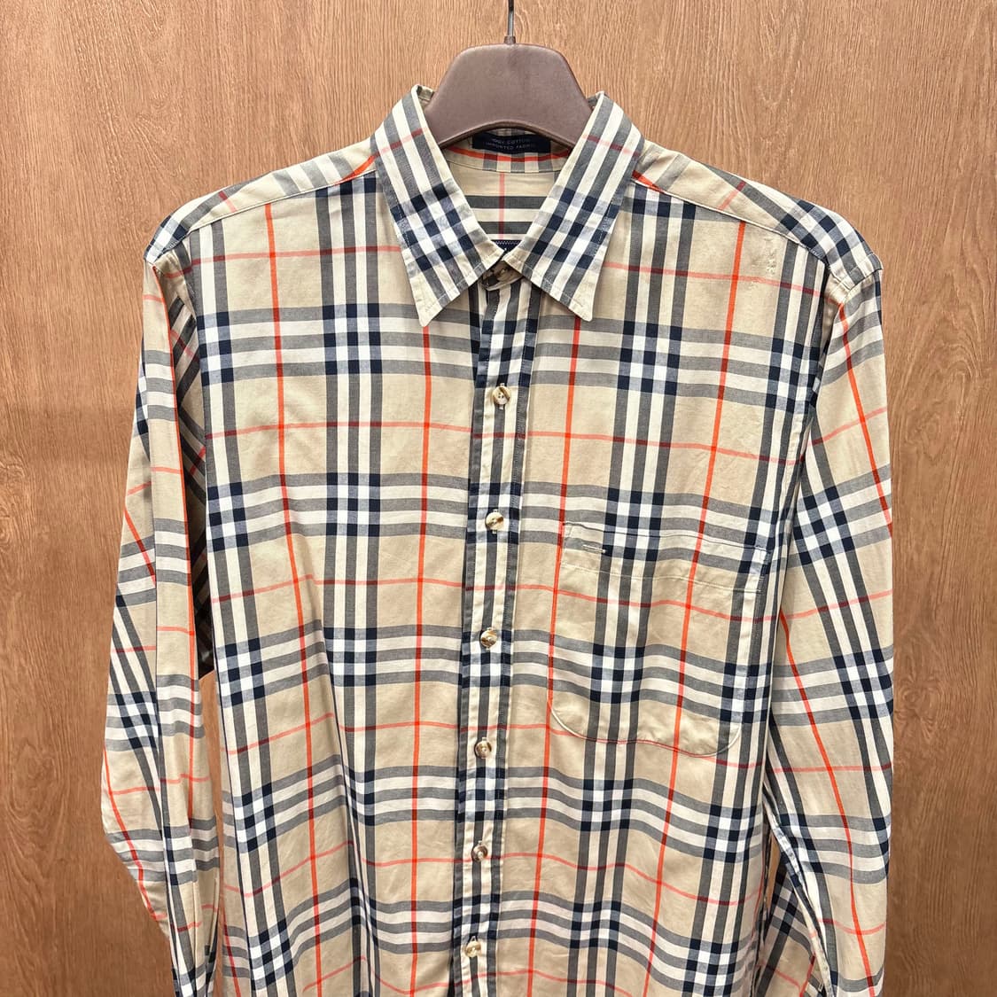 버버리 코튼 긴팔 셔츠 노바 체크 패턴 디테일 레귤러핏 베이지 상품이미지4