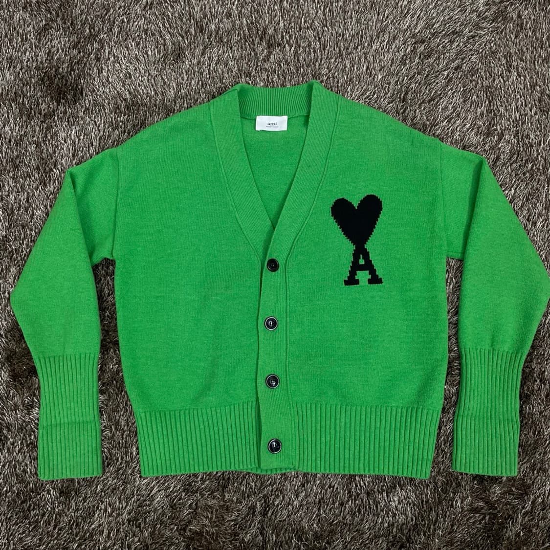 아미 AMI 그린 빅 하트 로고 울 가디건 M 상품이미지1