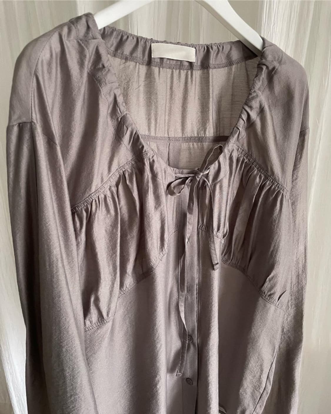 브리드 브링 셔링 블라우스 상품이미지5