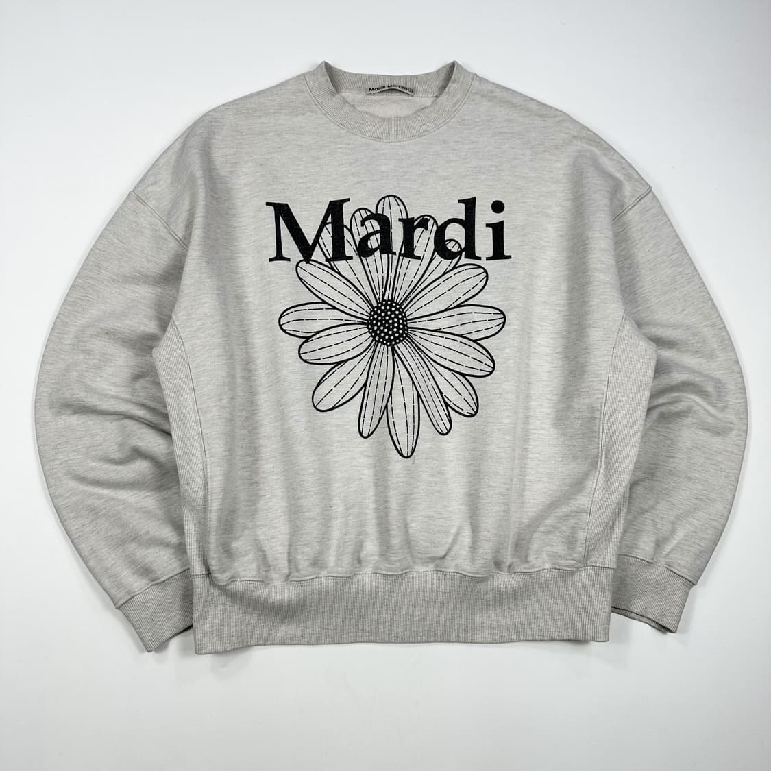 마르디 메크르디 플라워 오트밀 맨투맨 (Free 여성추천) 상품이미지2