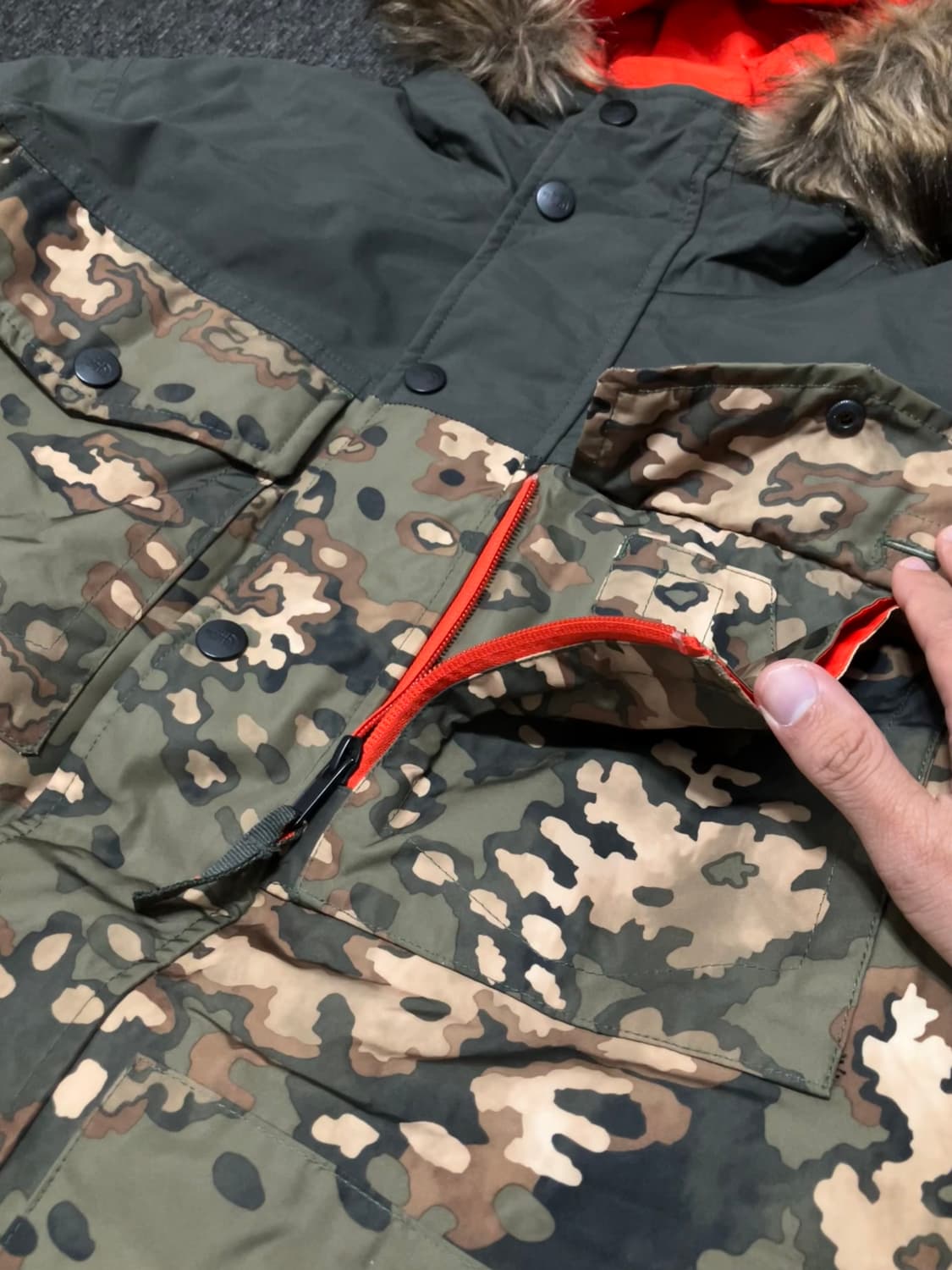 노스페이스 카모 하이벤트 퍼 다운 패딩자켓 상품이미지4