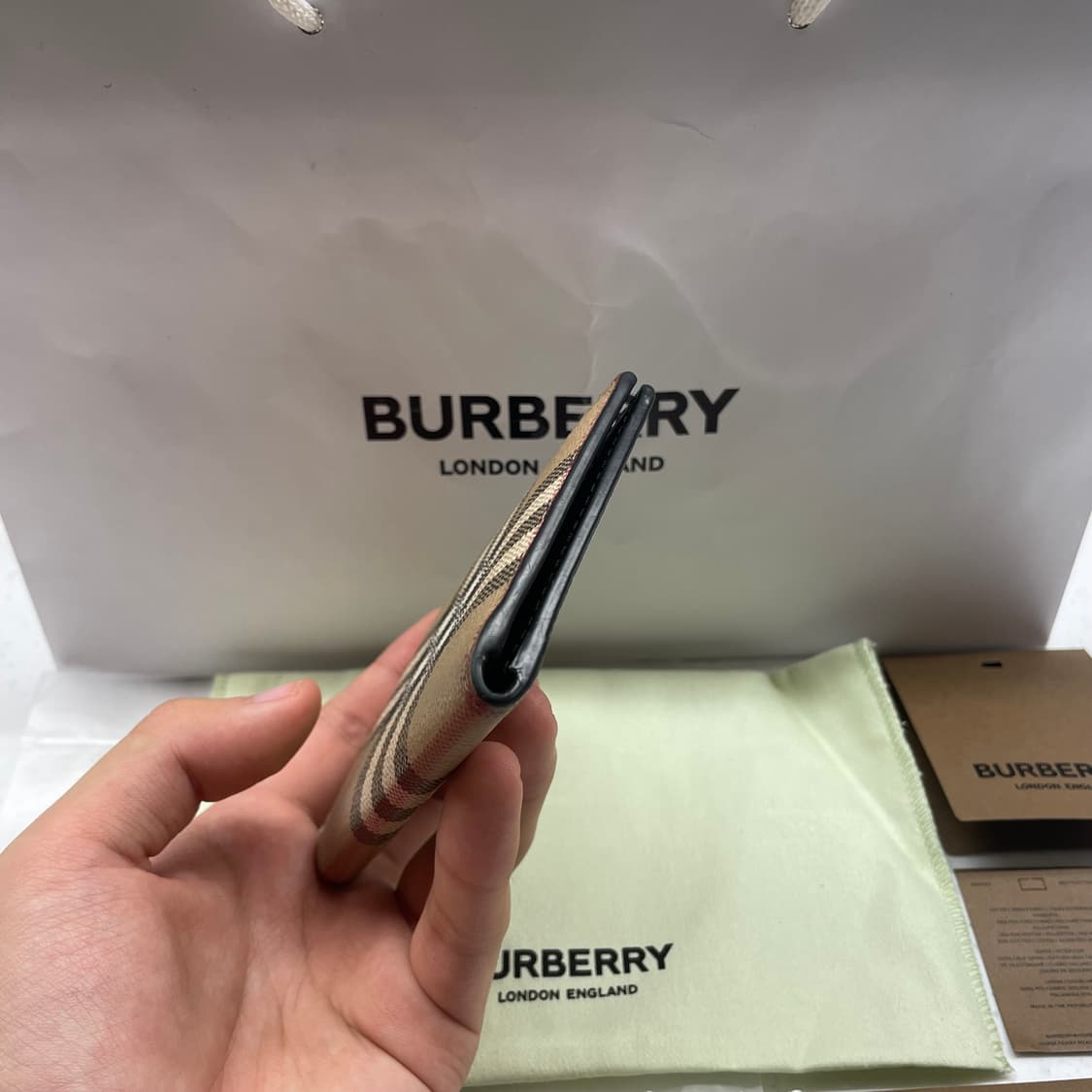 [정품] 버버리 체크 플랩 지갑 상품이미지6