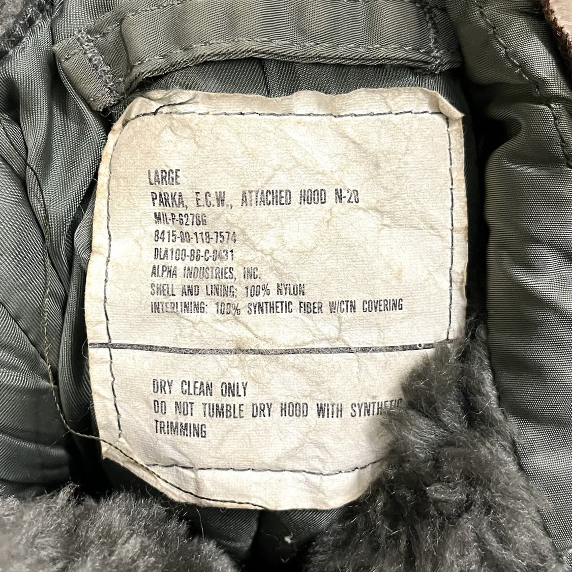 알파 인더스트리 N-2B 플라이트 붐버 자켓 상품이미지4