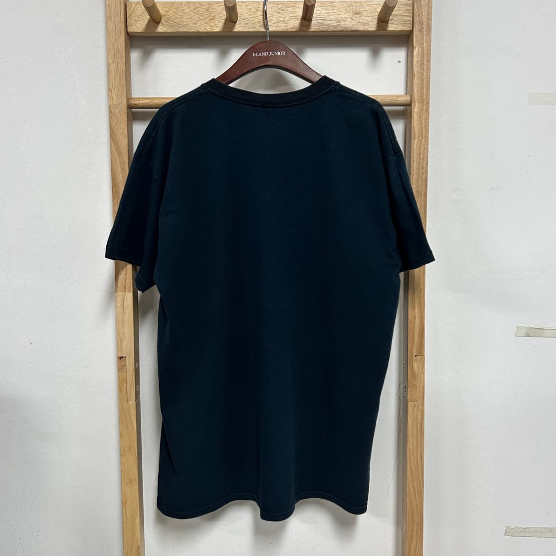 트래셔 아치로고 티셔츠 네이비 상품이미지5