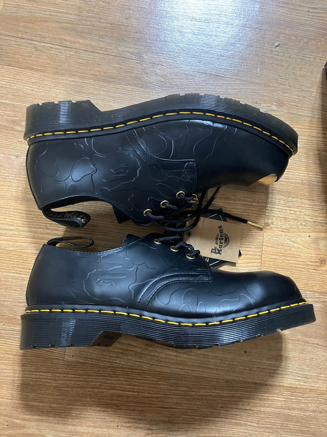 닥터마틴 베이프 1461 판매 상품이미지1