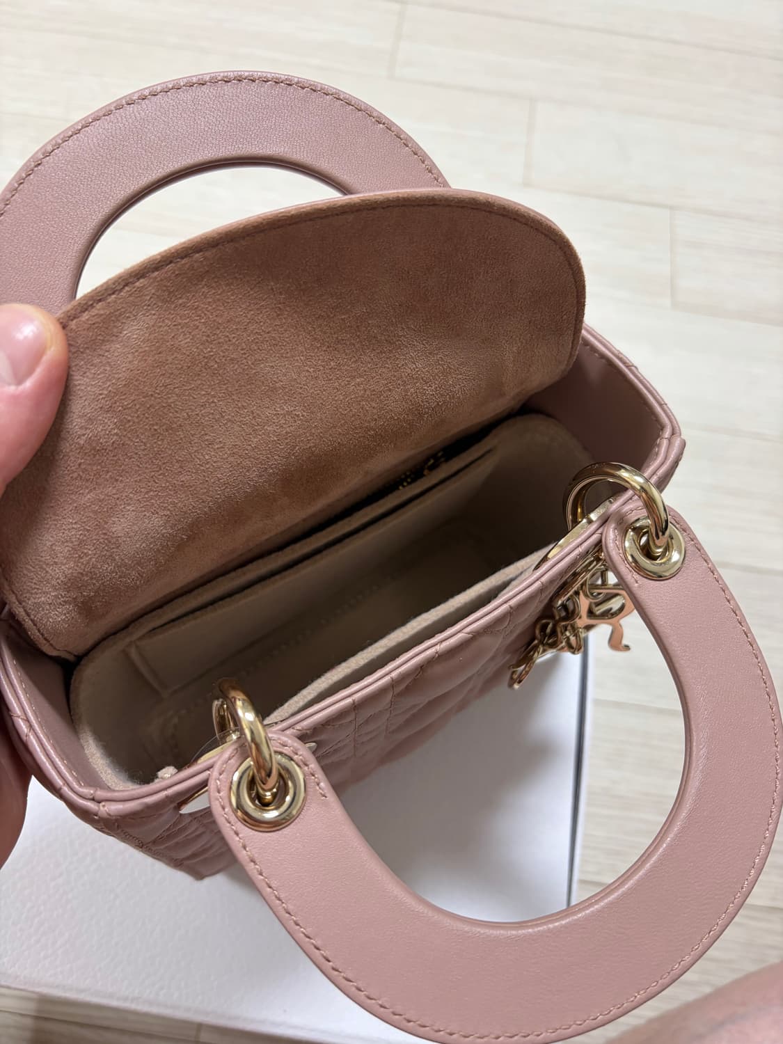 디올 레이디디올 미니백 상품이미지5