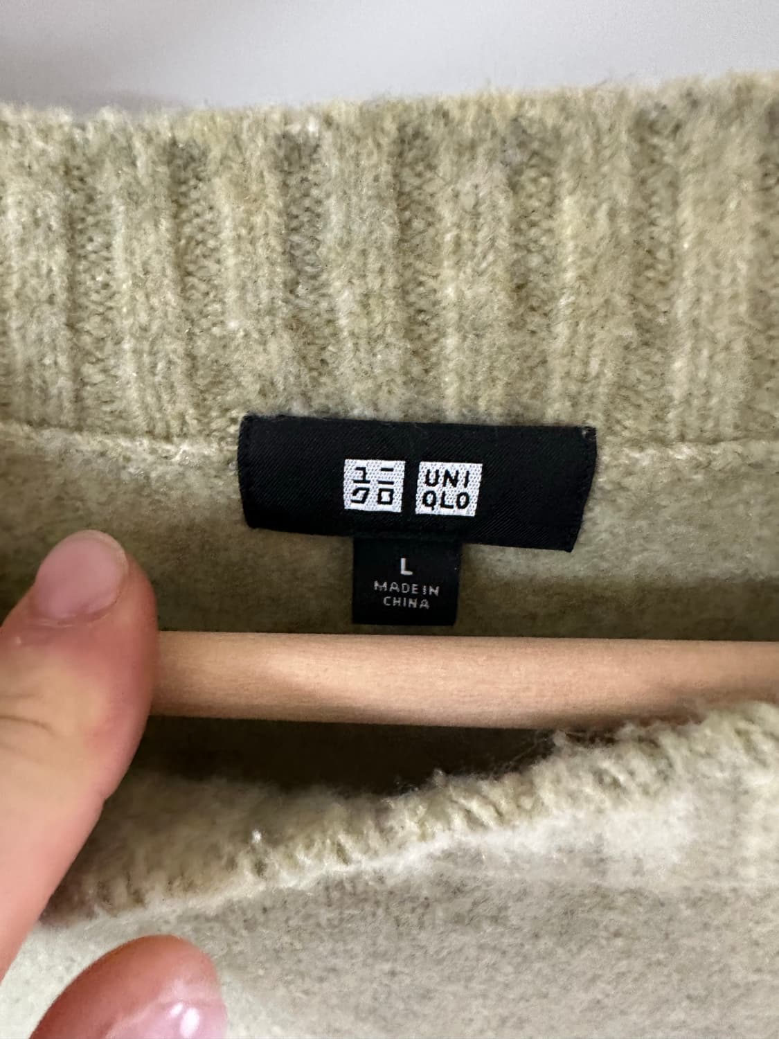 [L] 유니클로 수플레얀 크루넥 스웨터 라이트 그린 상품이미지4