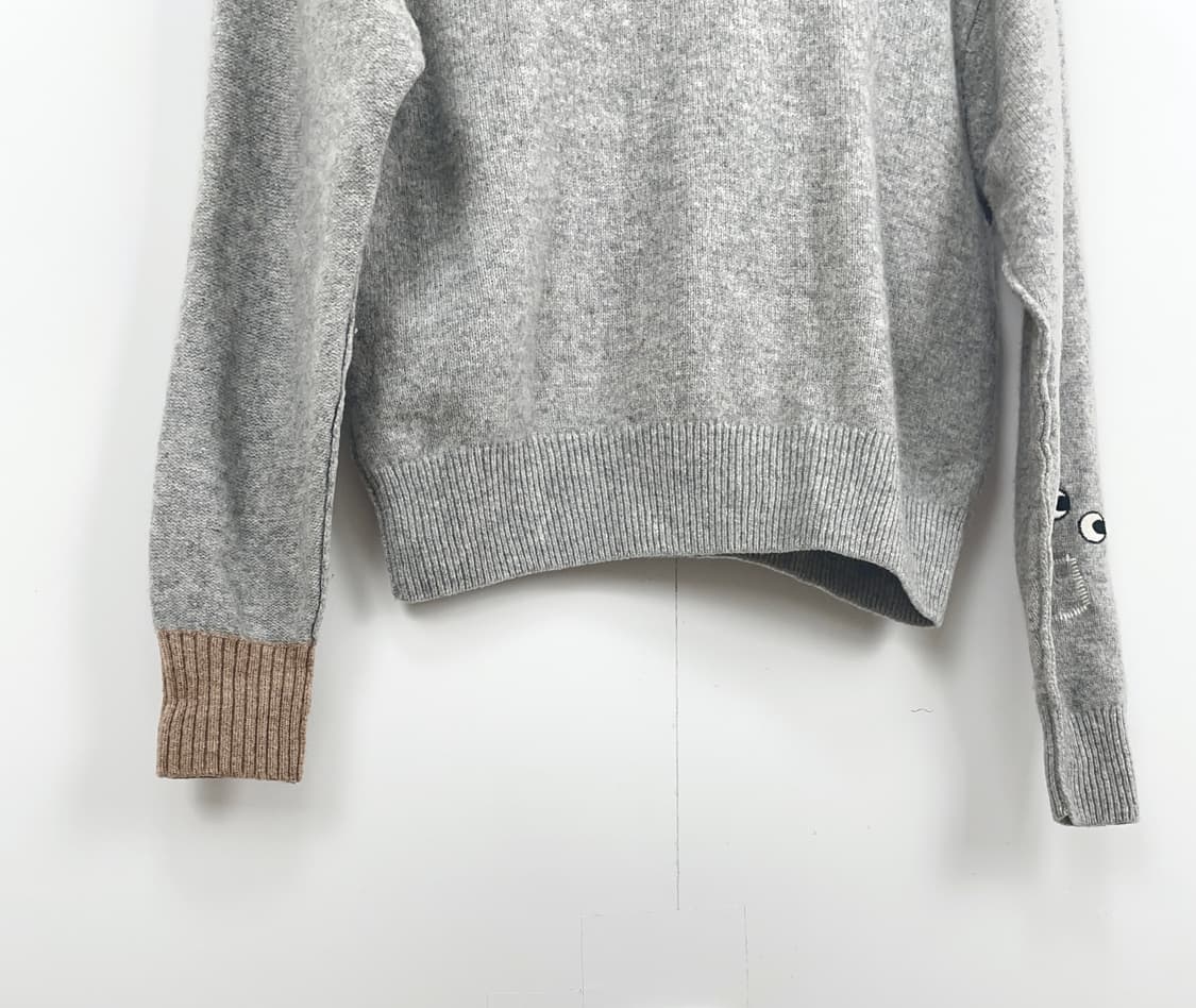 유니클로 x 안야 힌드마치 프리미엄 램스울 크루넥 니트 상품이미지3