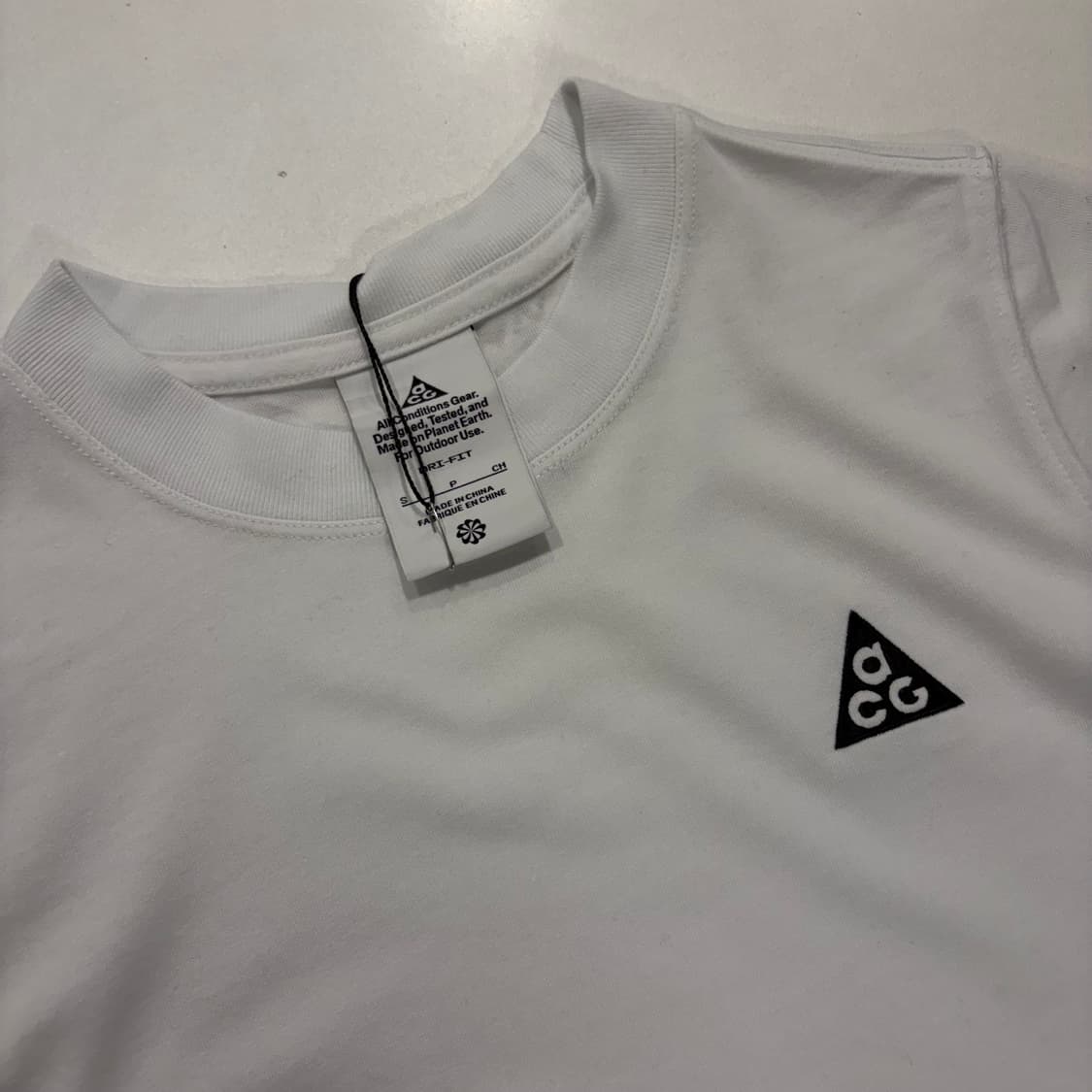 [S] 나이키 ACG 우먼 반팔 티셔츠 화이트 E56 상품이미지3