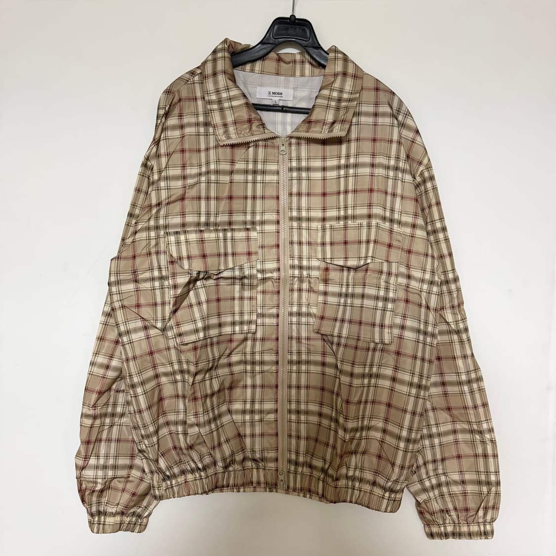 새상품 남자 체크 바람막이 (베이지) 상품이미지1