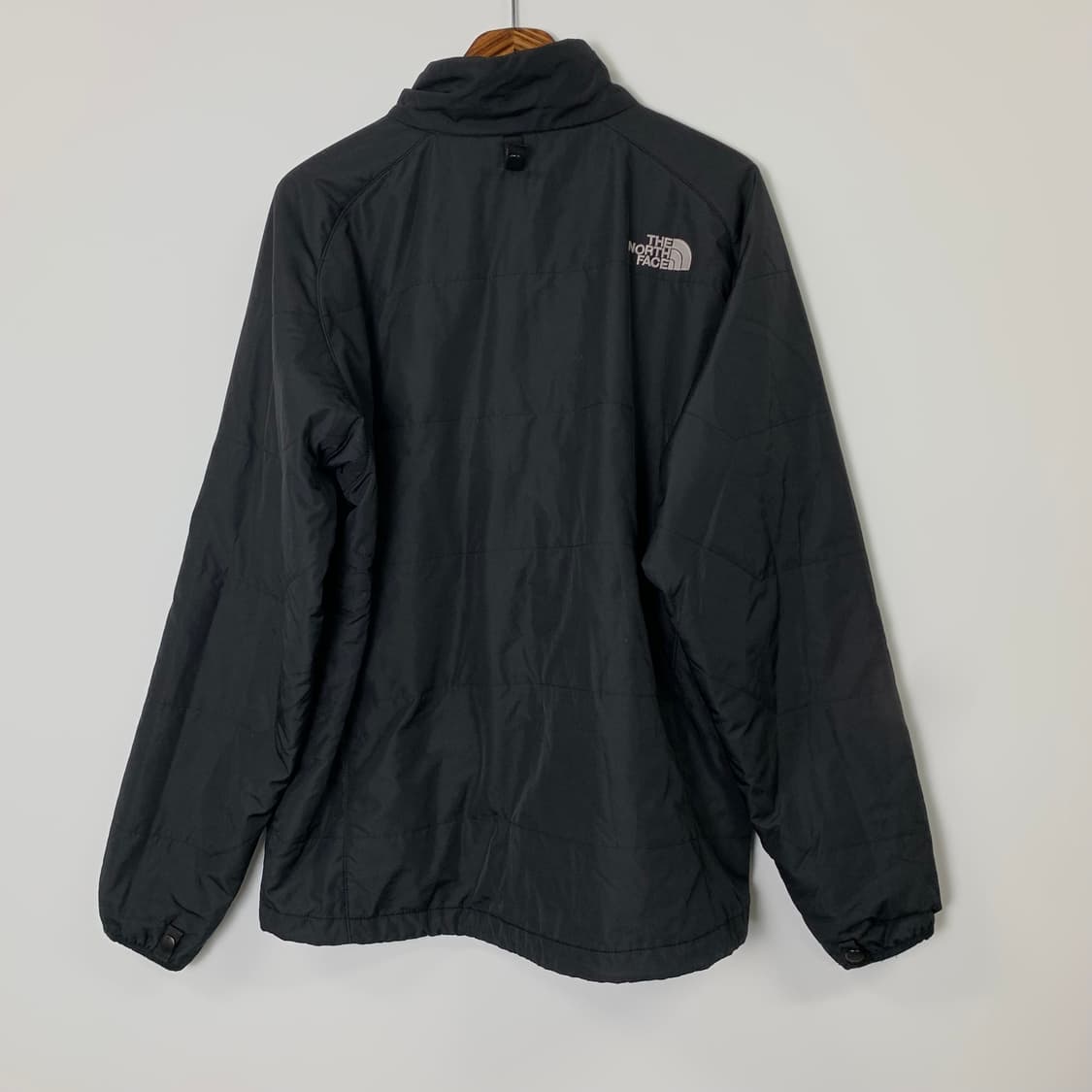 노스페이스 블랙 경량 패딩 자켓 상품이미지3