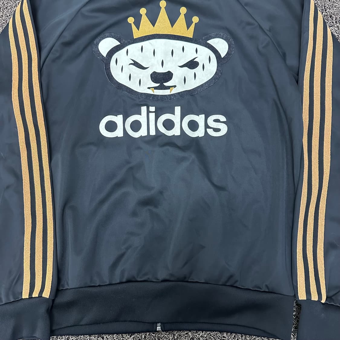 아디다스 여성 트랙탑 져지 니고베어 블랙 골드 110(2XL) 상품이미지8