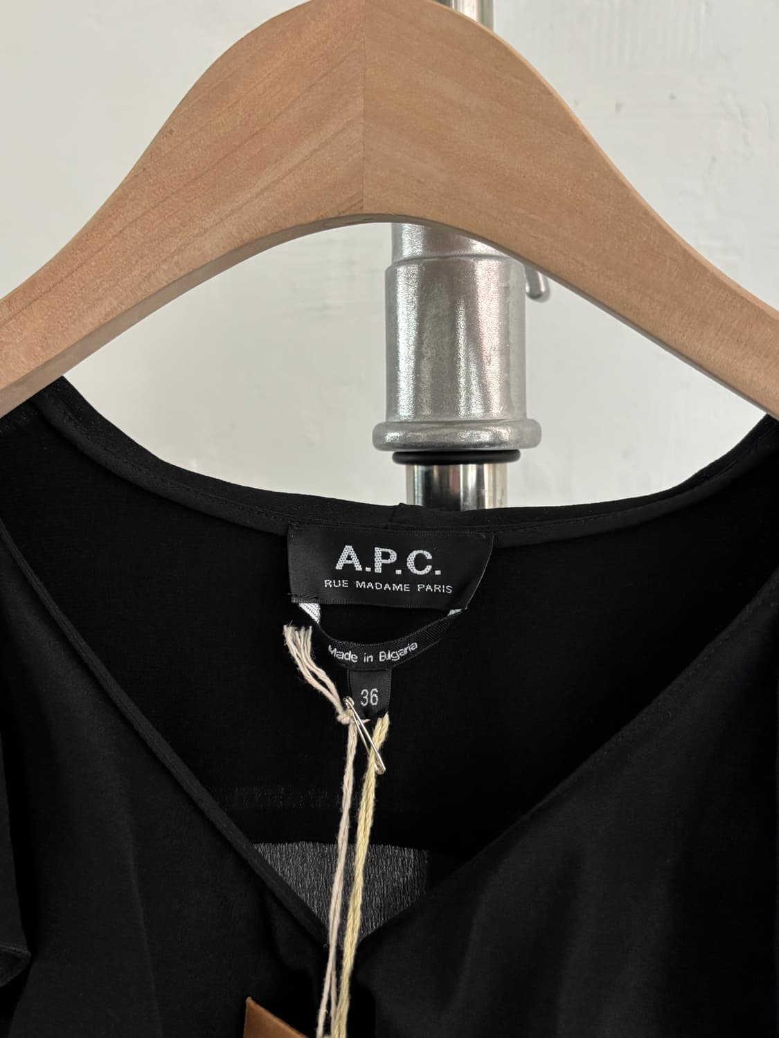 A.P.C. 아페쎄 실크 블랙 프릴 블라우스 셔츠 상품이미지4