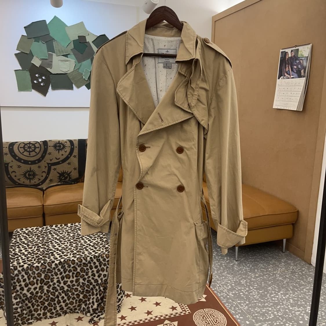 비비안 웨스트우드 핀터감성 모던 시크 트렌치 코트 52 C09172 상품이미지3