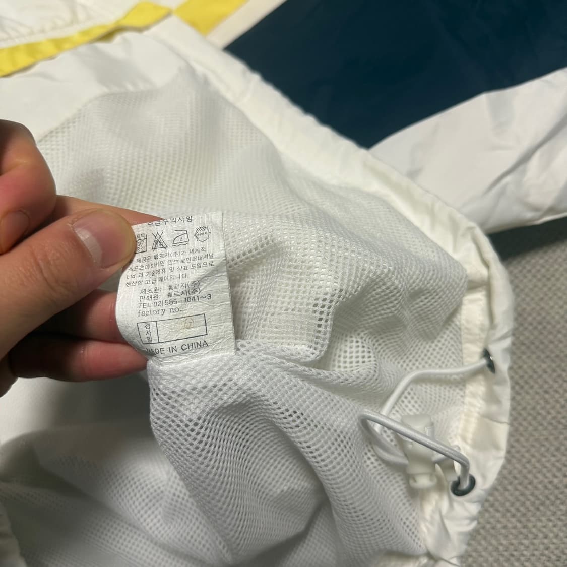 엄브로 올드스쿨 바람막이 상품이미지4