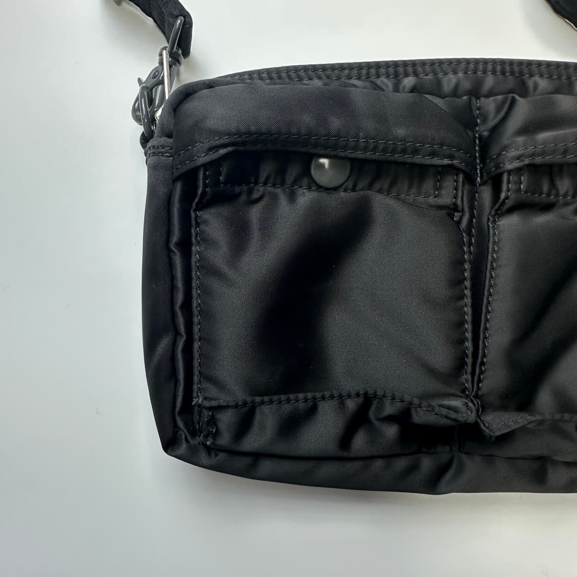 PORTER TANKER SHOULDER BAG 포터 탱커 숄더백 상품이미지4