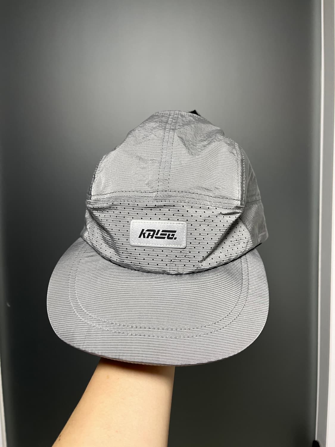 새상품) 칼렉 메탈 레이싱 런닝캡 판매. 상품이미지3