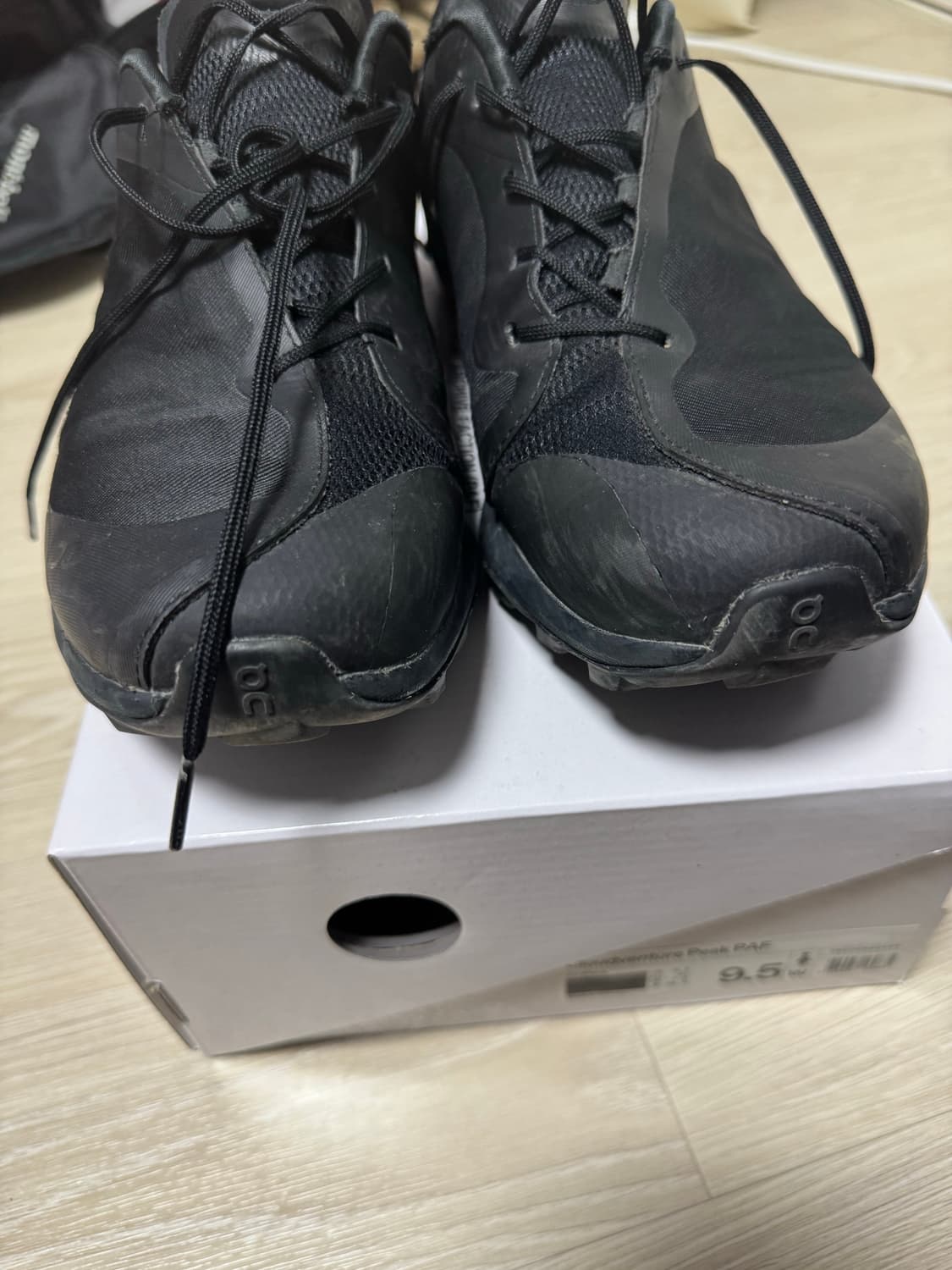 온러닝x파프 클라우드 벤처 블랙입니다(265) 상품이미지4