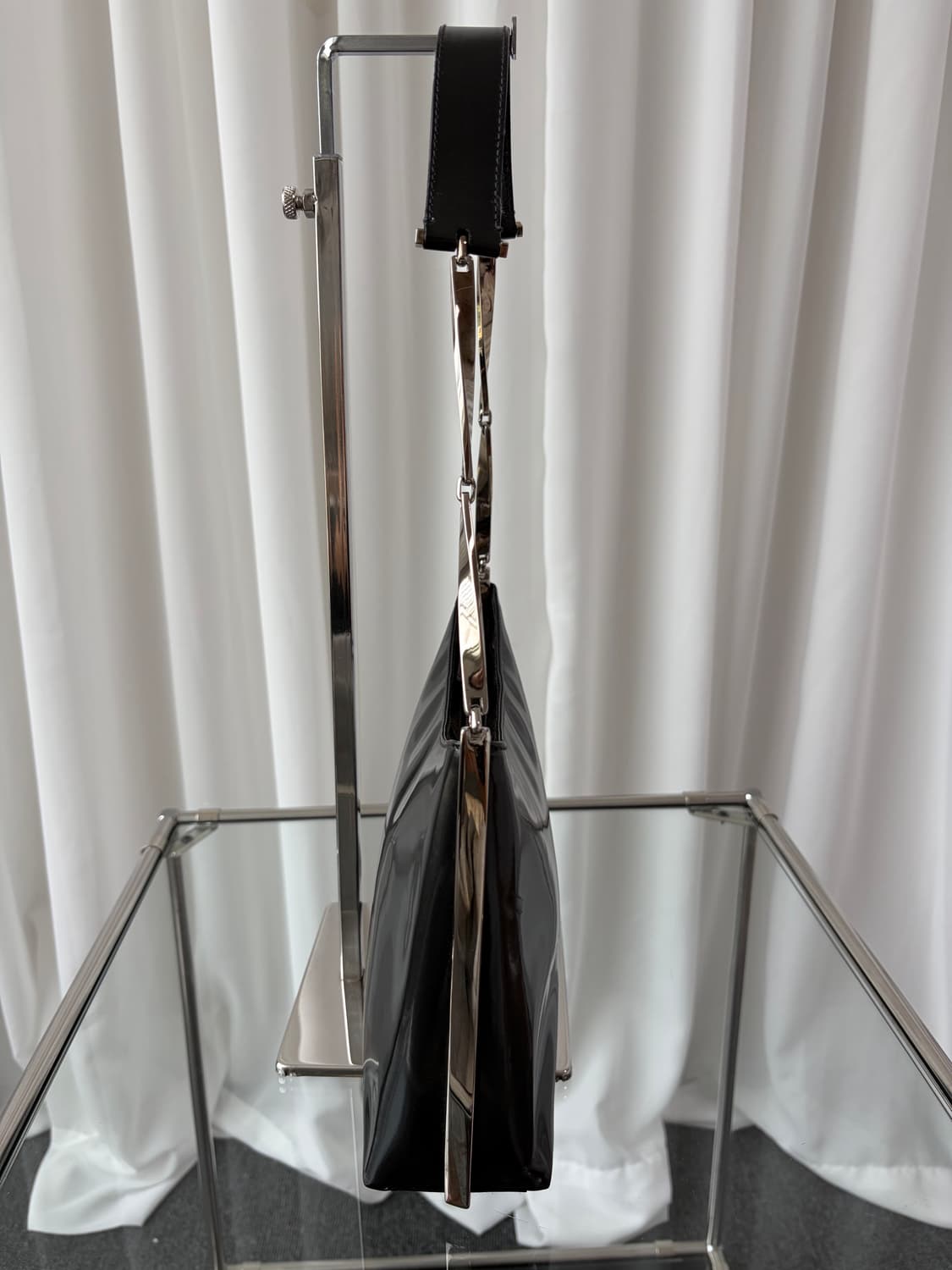 살바토레 페라가모 페이던트 레더 숄더백 상품이미지6