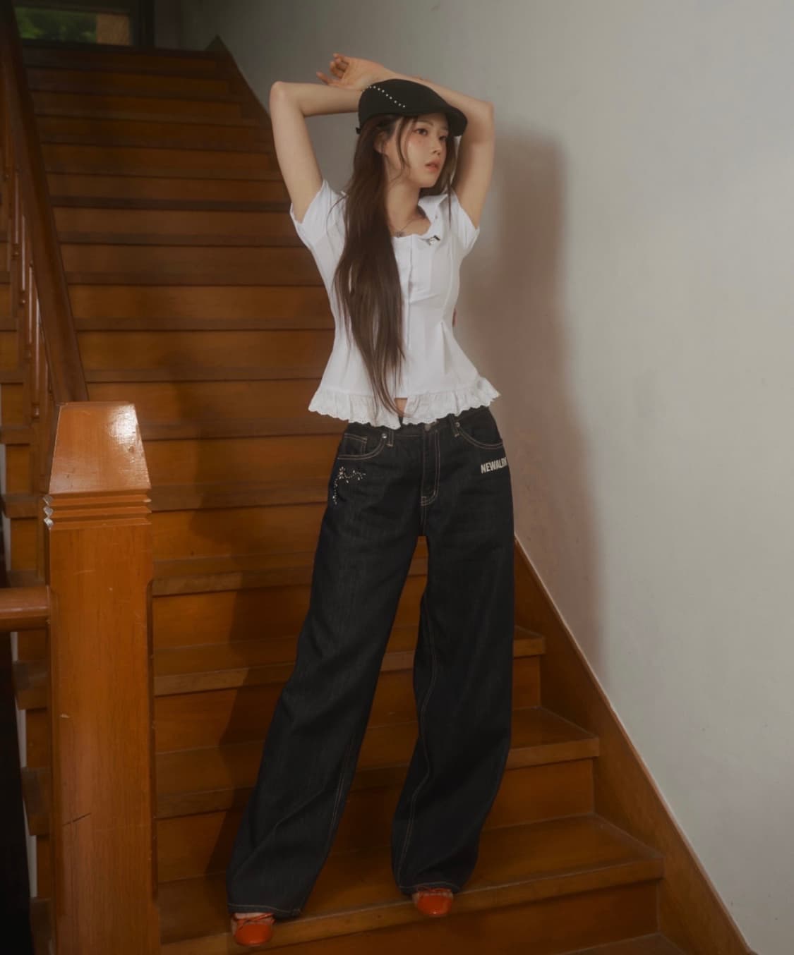 [유일매물] 코코 플라워 와이드 핏 로우 데님 상품이미지2