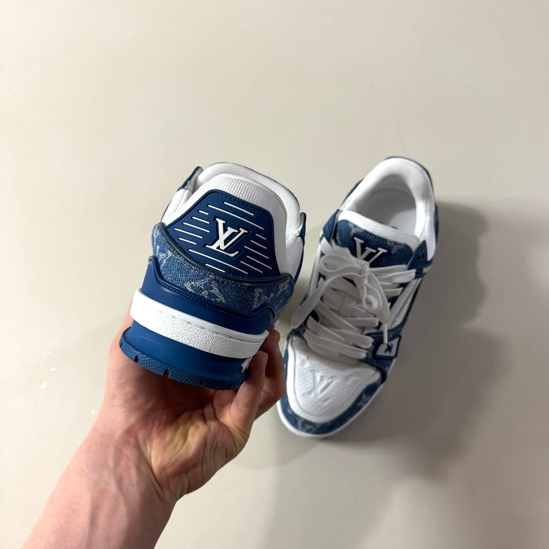 [4/당일출고]루이비통 트레이너 스니커즈 상품이미지4