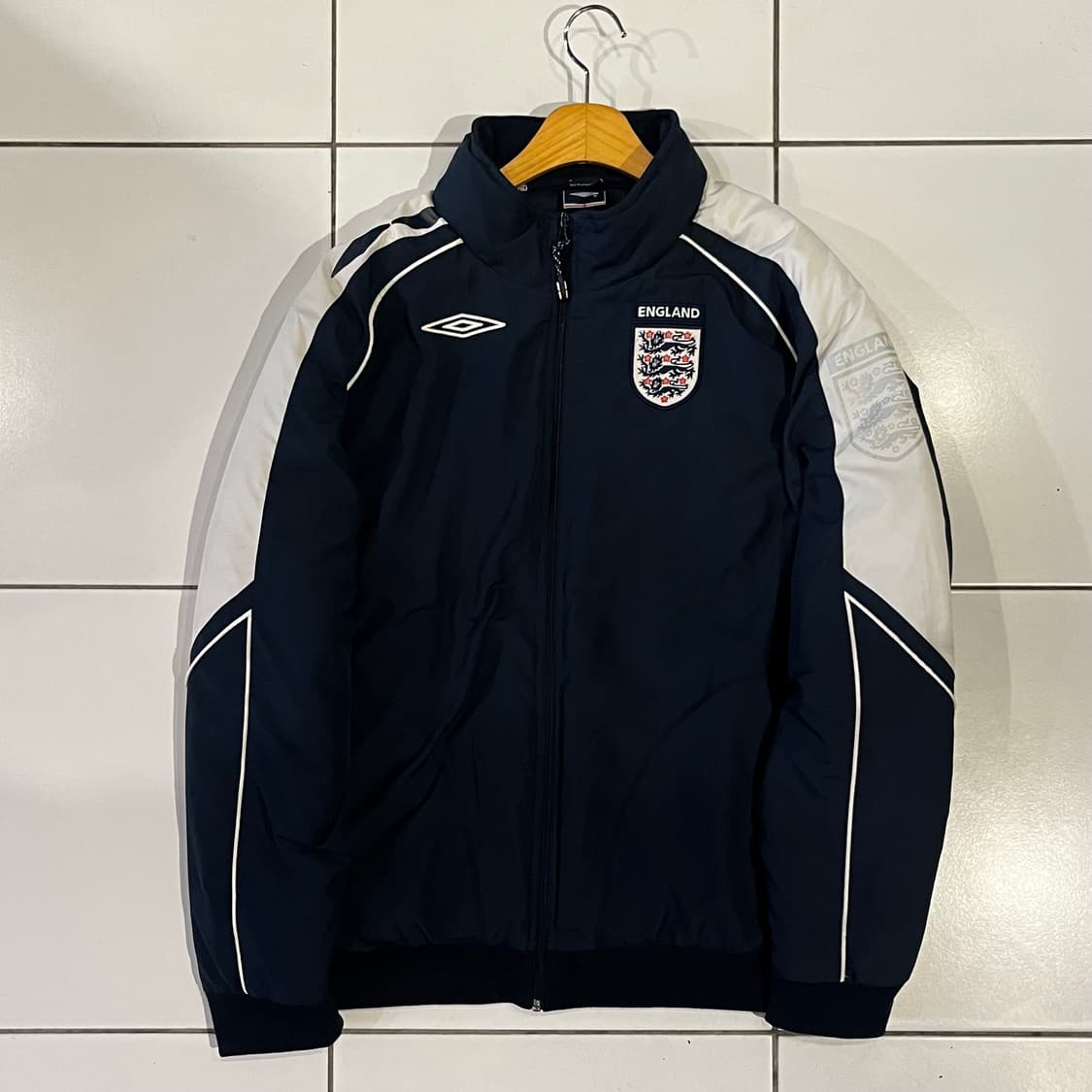 00‘s 엄브로 잉글랜드 국가대표 누빔 점퍼 자켓 상품이미지1