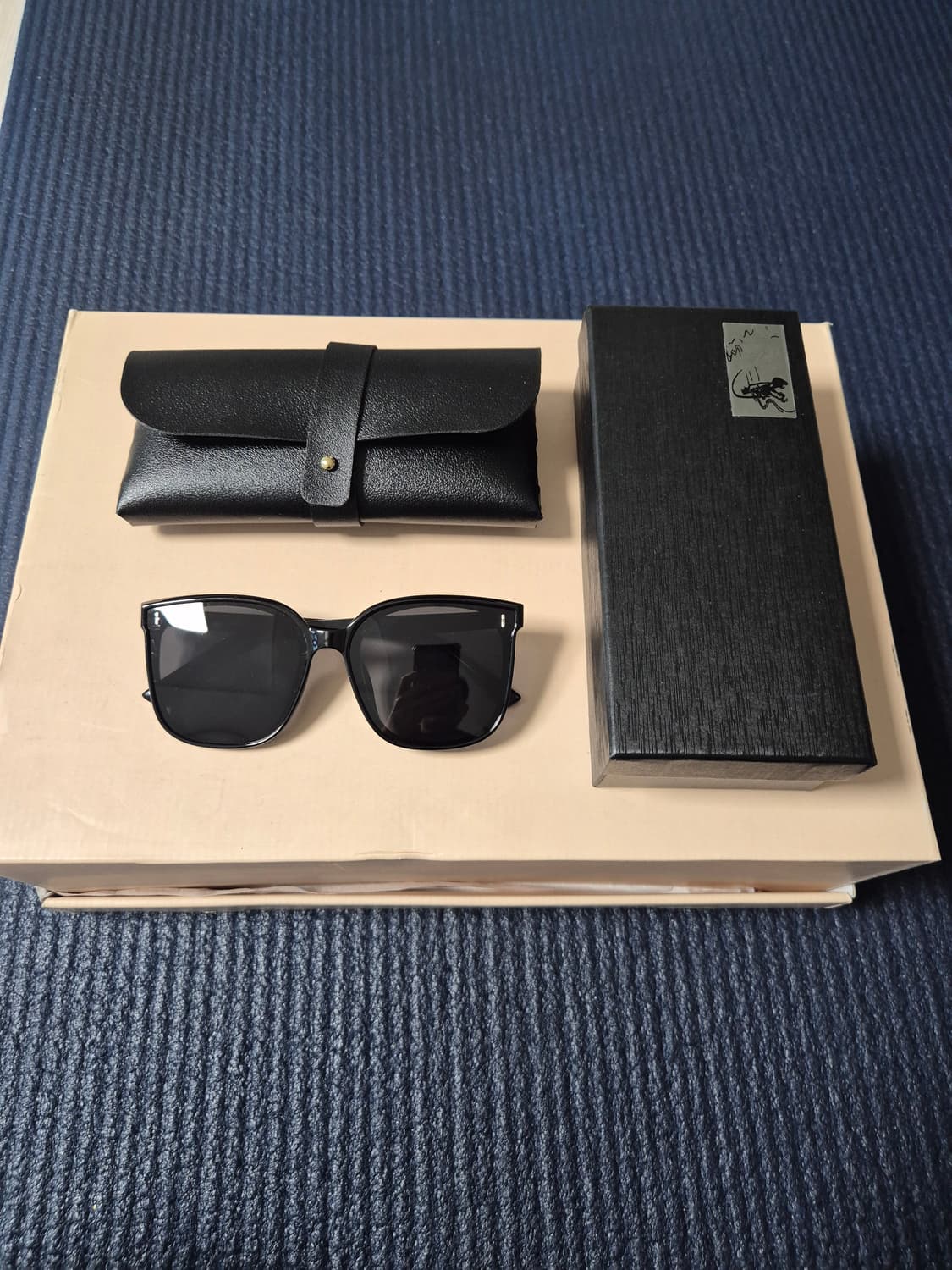 고급 선글라스 (남녀공용 새상품) 상품이미지1