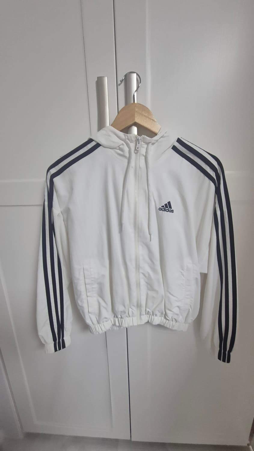 아디다스 크롭 후드 바람막이 상품이미지1