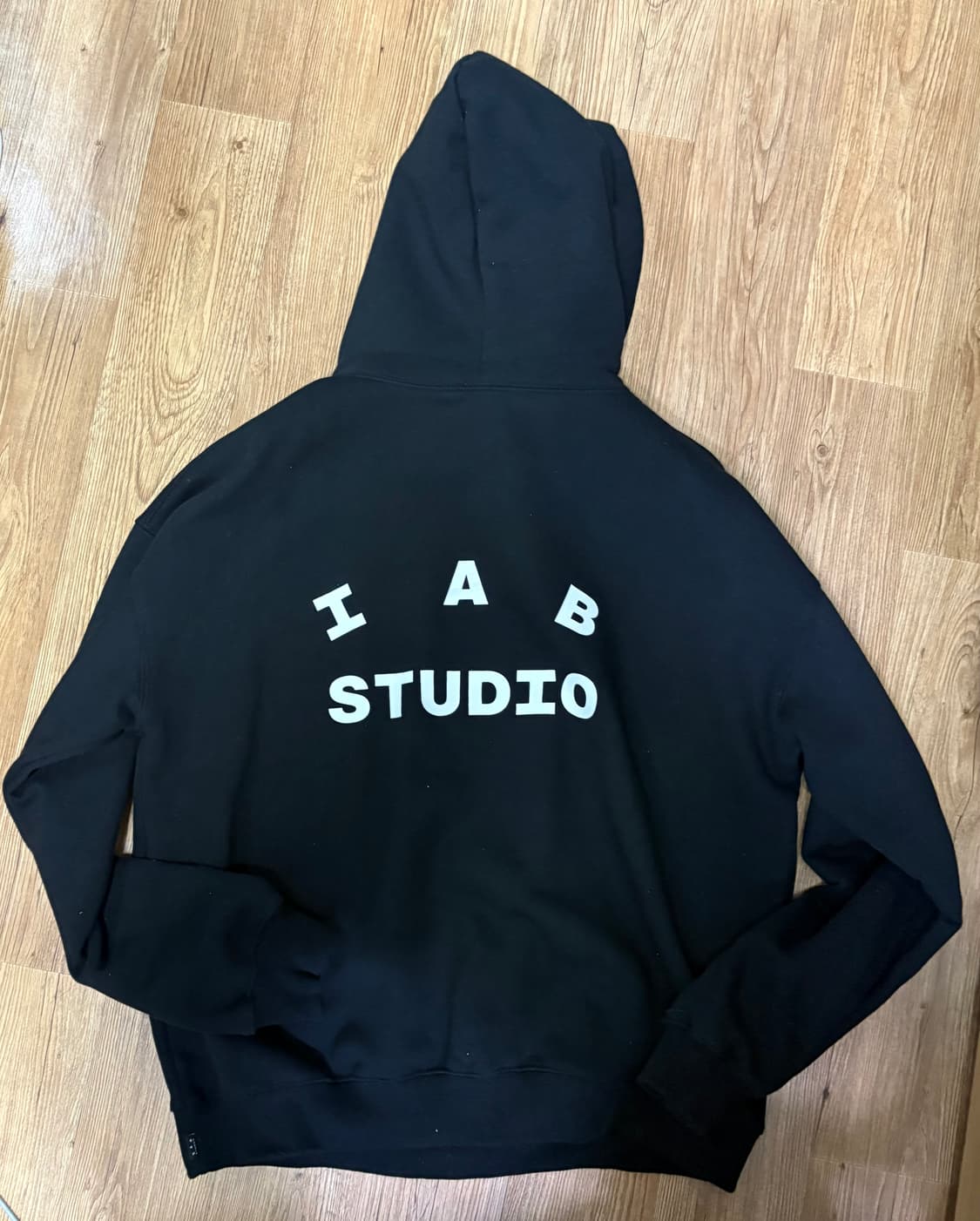 아이앱 스튜디오 후드티 검은색 (XL) 판매합니다. 상품이미지3