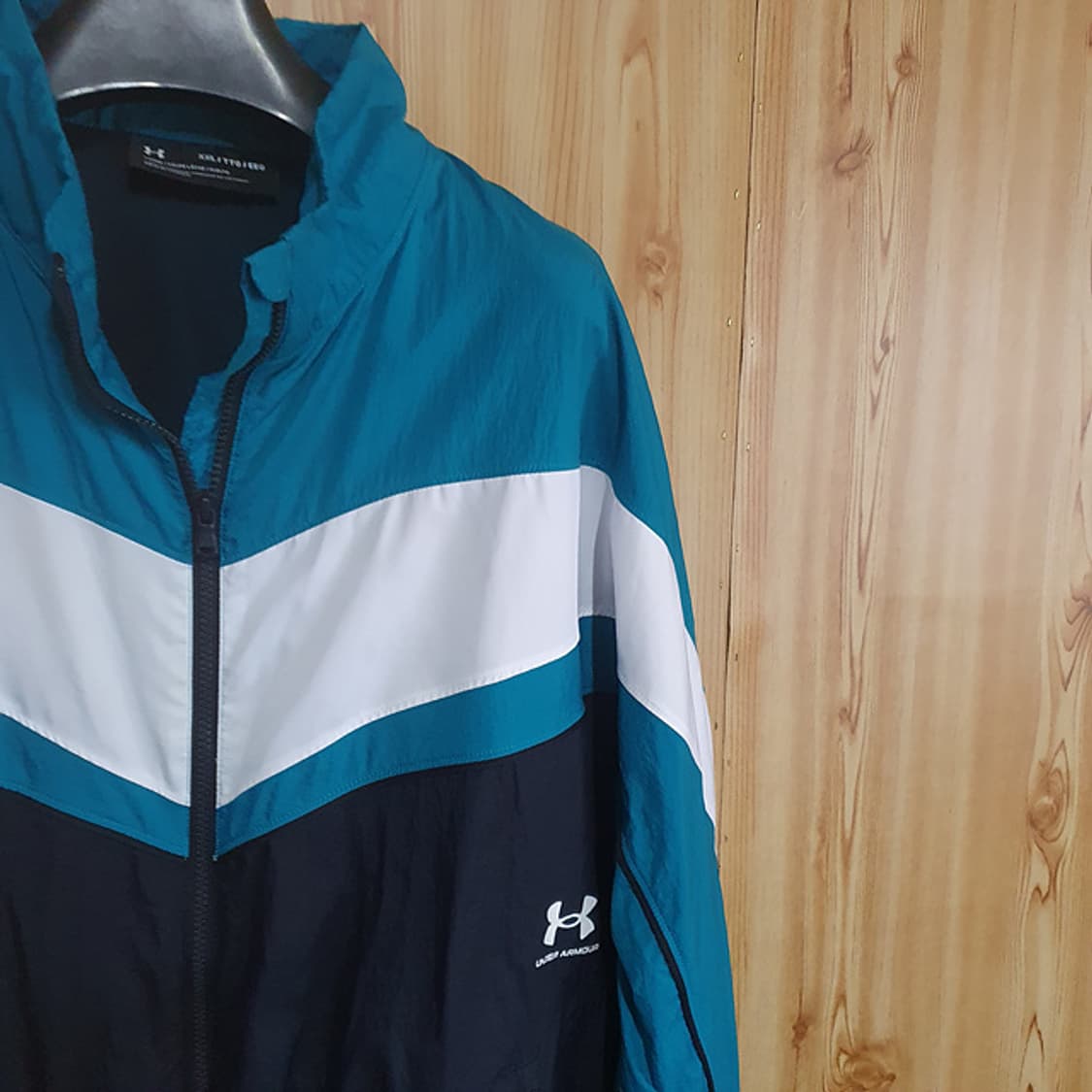 언더아머 바람막이 자켓 XXL 상품이미지2