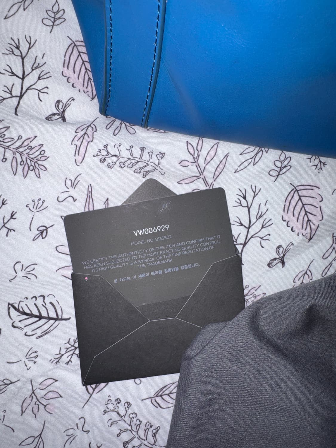 VERA WANG BLUE TOTE BAG 상품이미지6