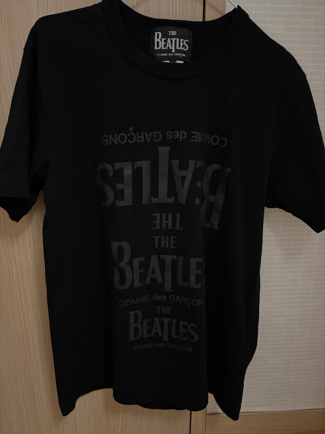 꼼데가르송 x 비틀즈 CDG 러버 프린트 티셔츠 블랙 L 상품이미지2
