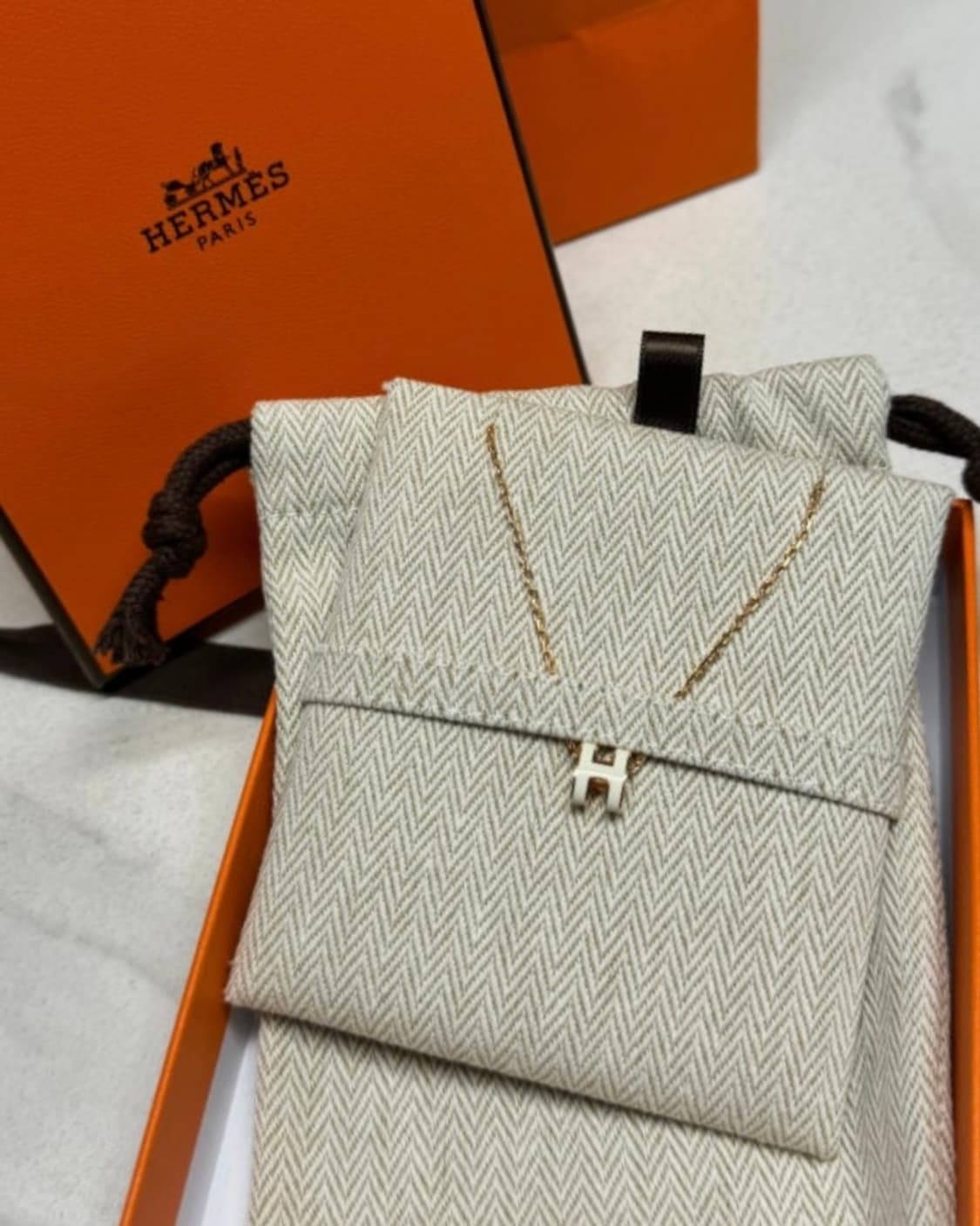 에르메스 팝아슈 목걸이 화이트 상품이미지1