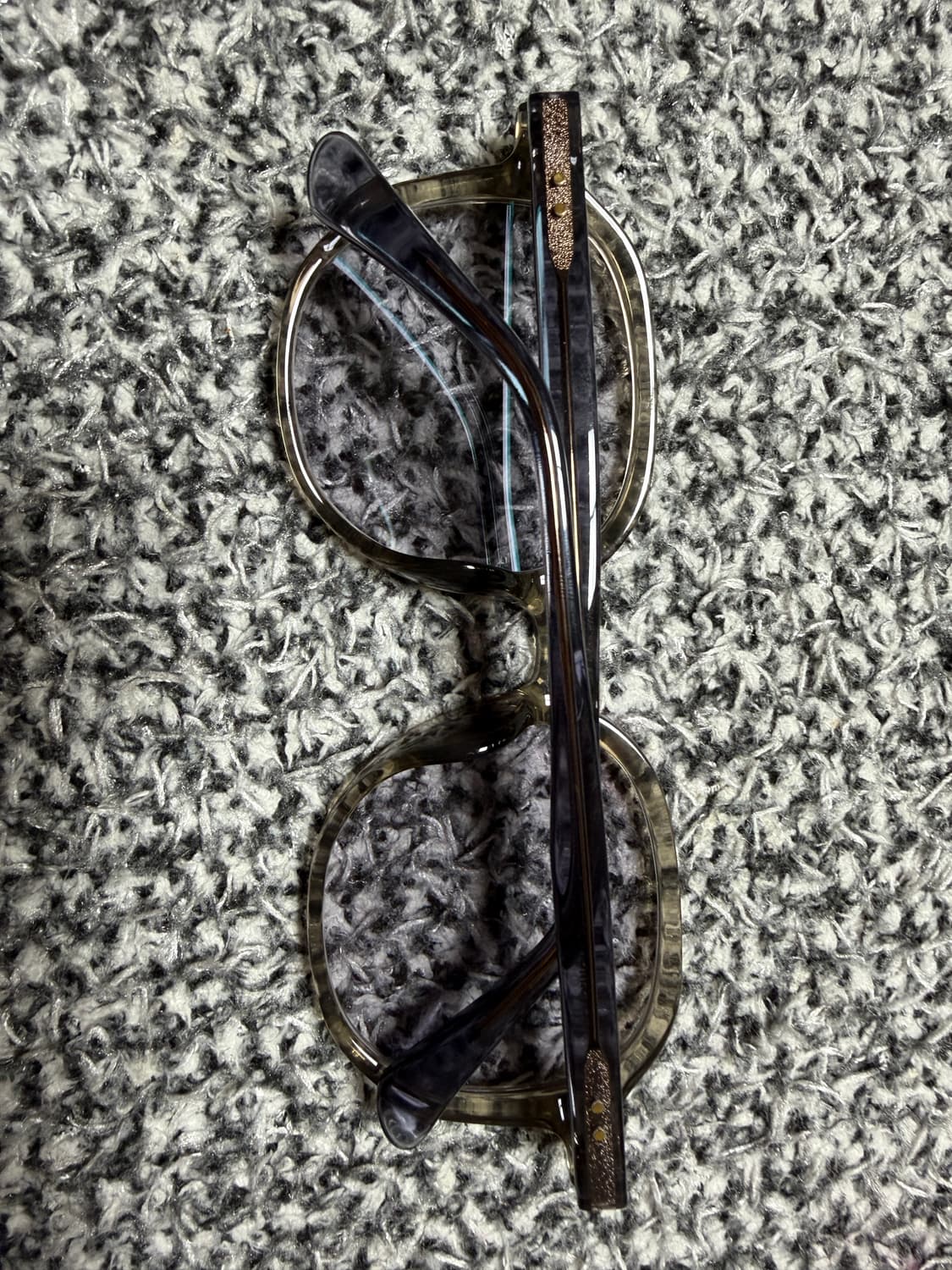 벤시몽 뿔테 그레이클리어 색상 MIN 모델 선글라스 새상품 판매해요! 상품이미지2