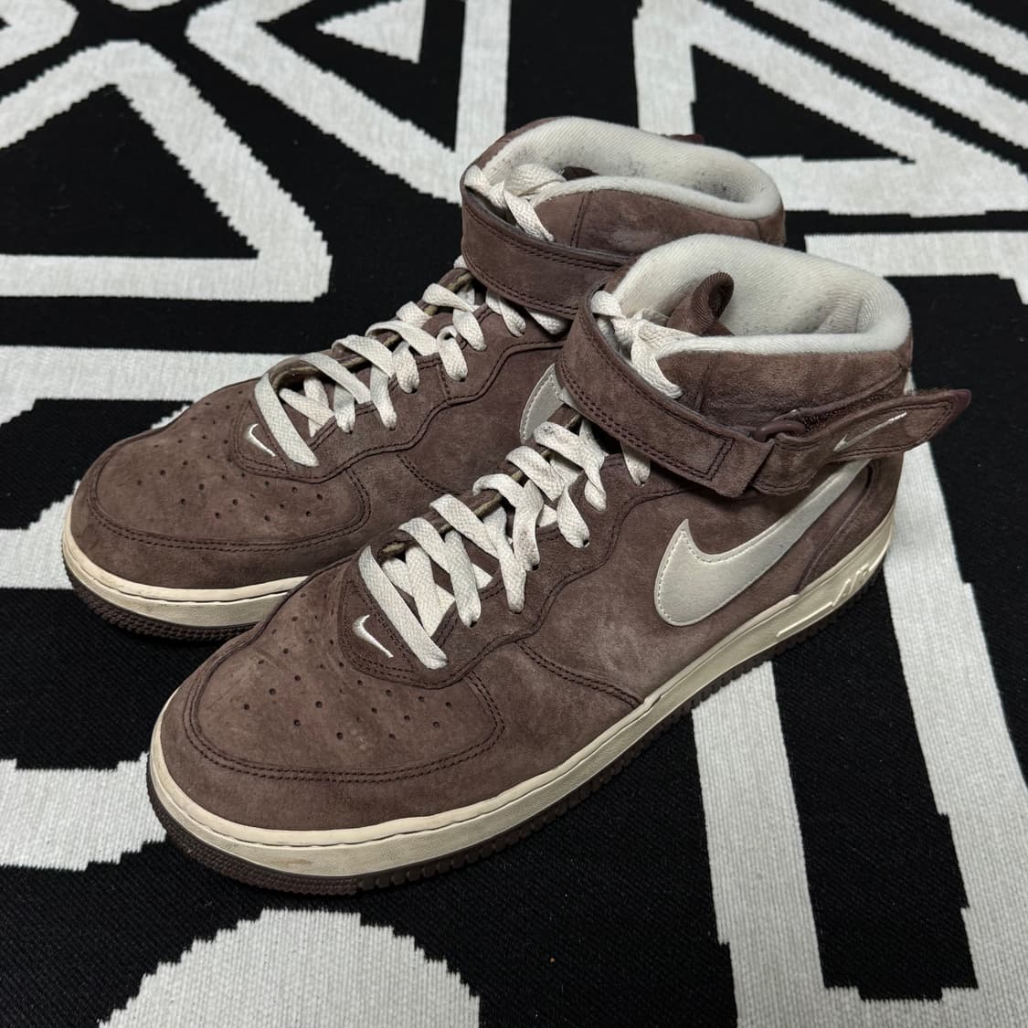 나이키 에어포스 1 미드 초콜릿 285 상품이미지4