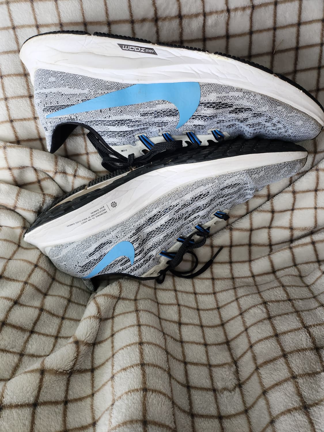 1069) 나이키NIKE 에어 줌 페가수스 운동화 상품이미지2